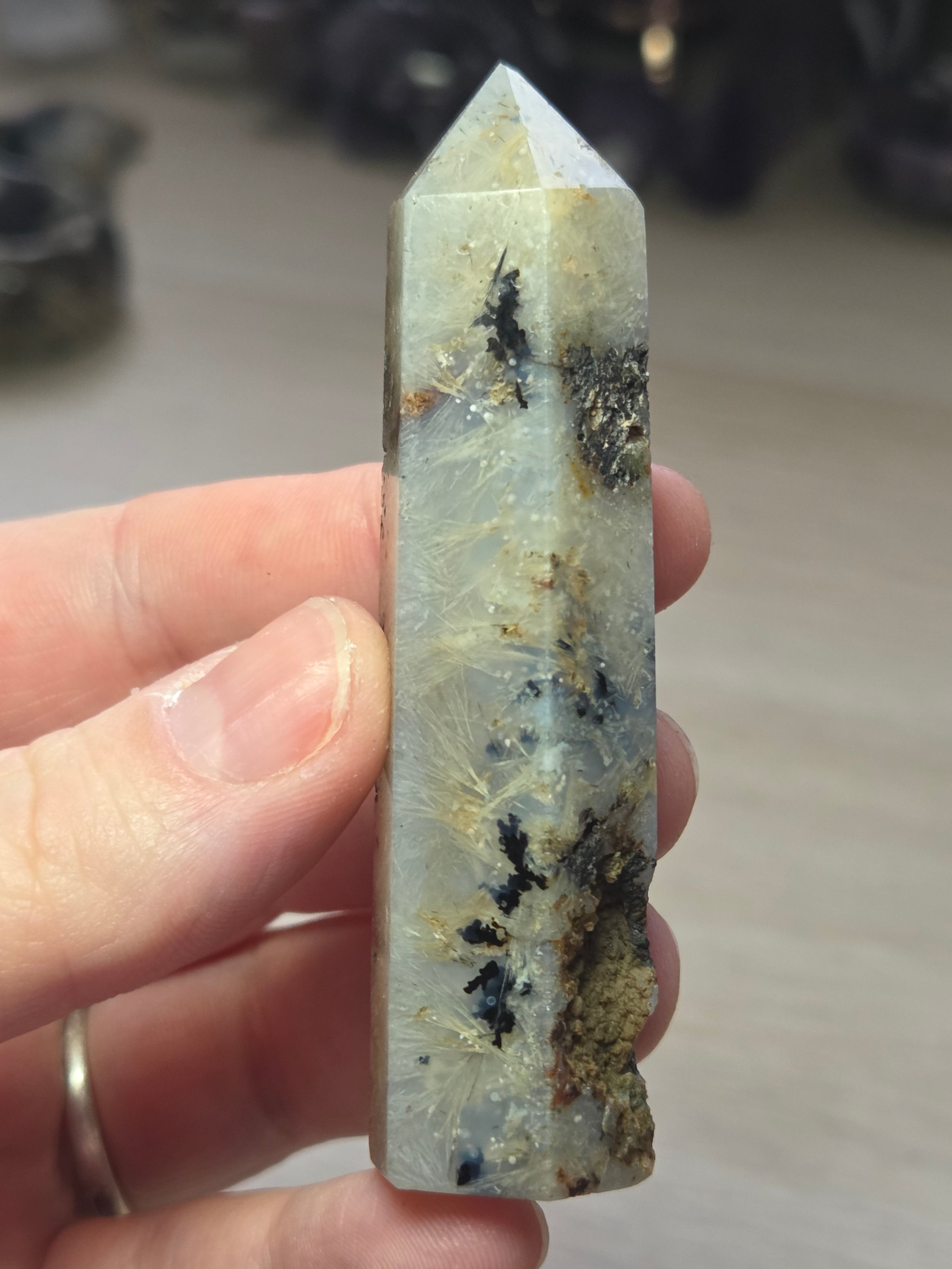 Rutile crystal agate tower