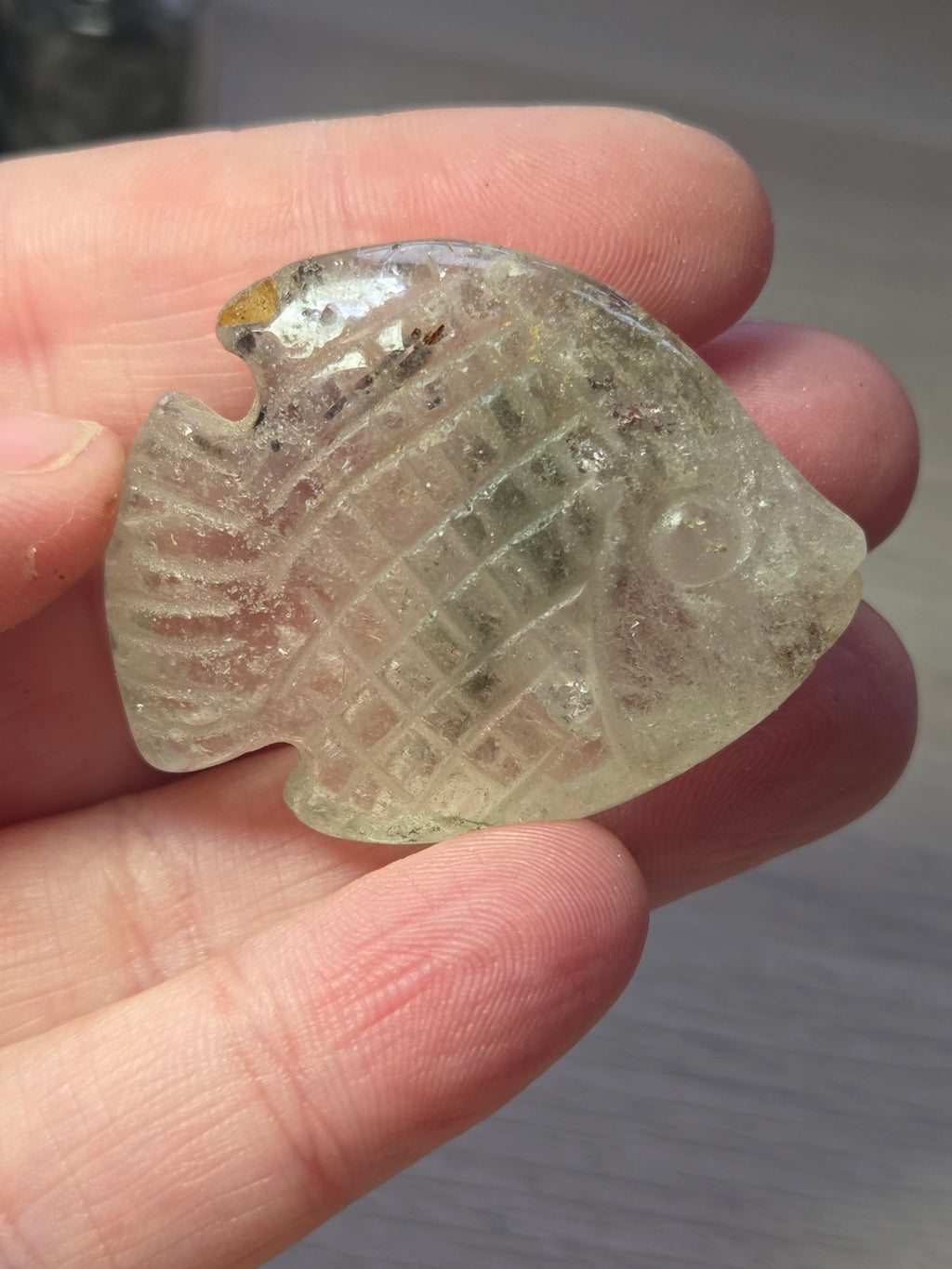 Garden quartz crystal fish carving