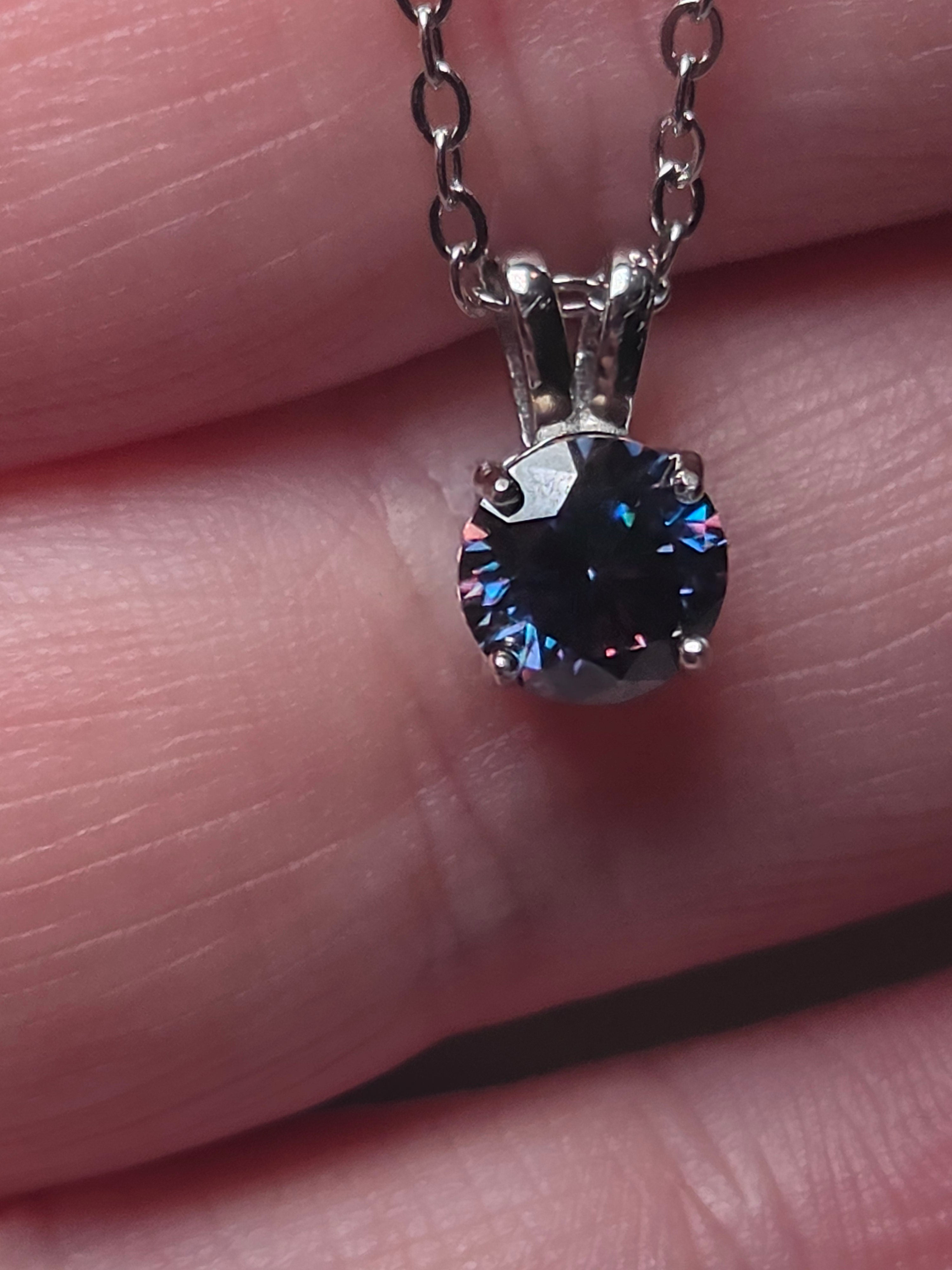 Purple Moissanite 2Carot diamond Necklace