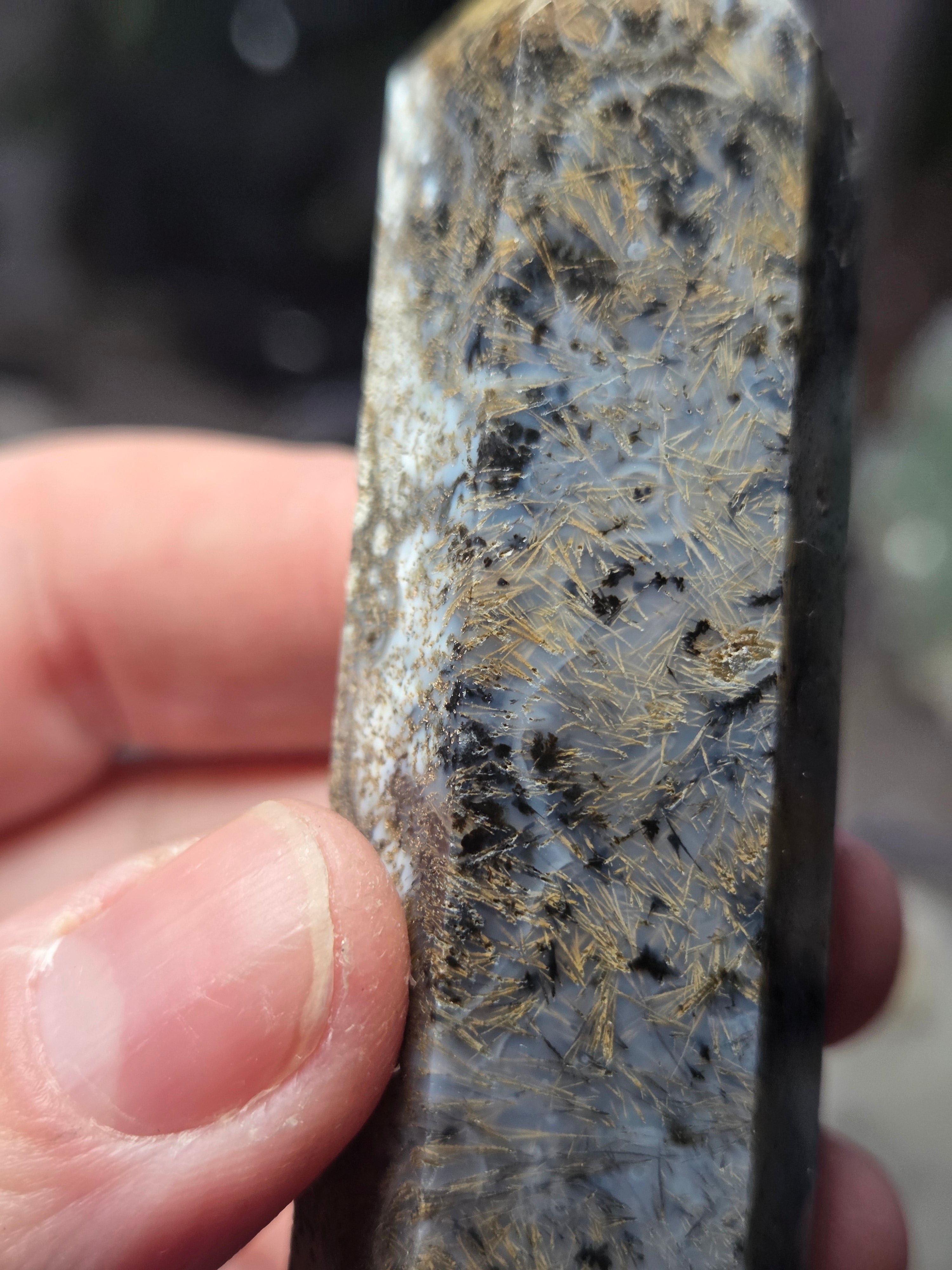 Rutile in quartz crystal tower