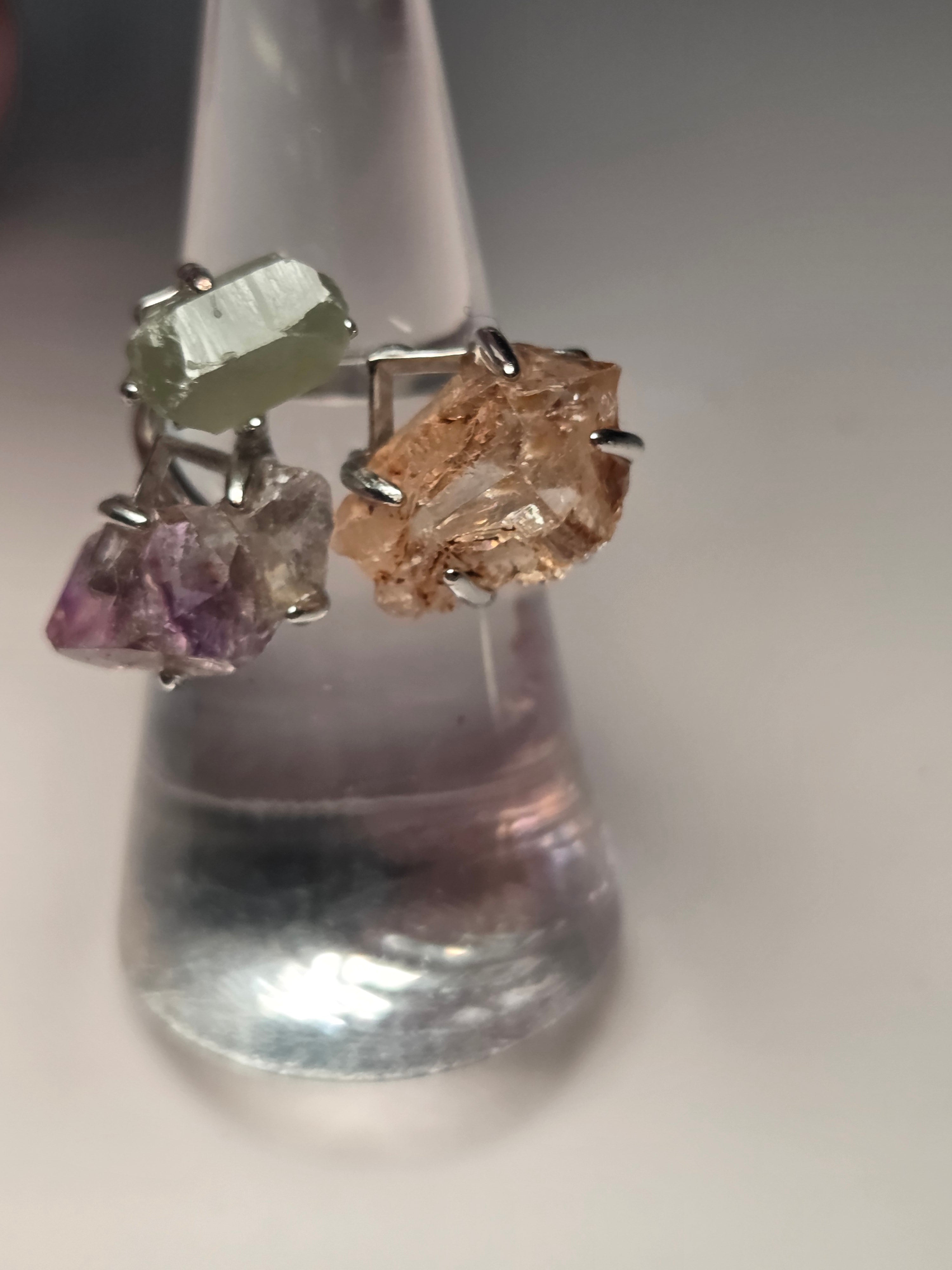 Specimen adjustable ring with amethyst fire quartz and green Aventurine