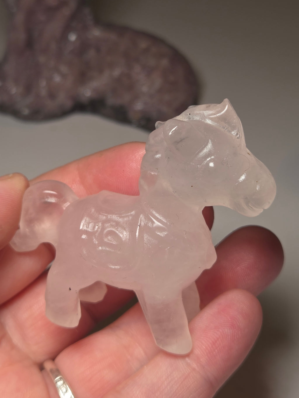 Rose quartz crystal horse carving