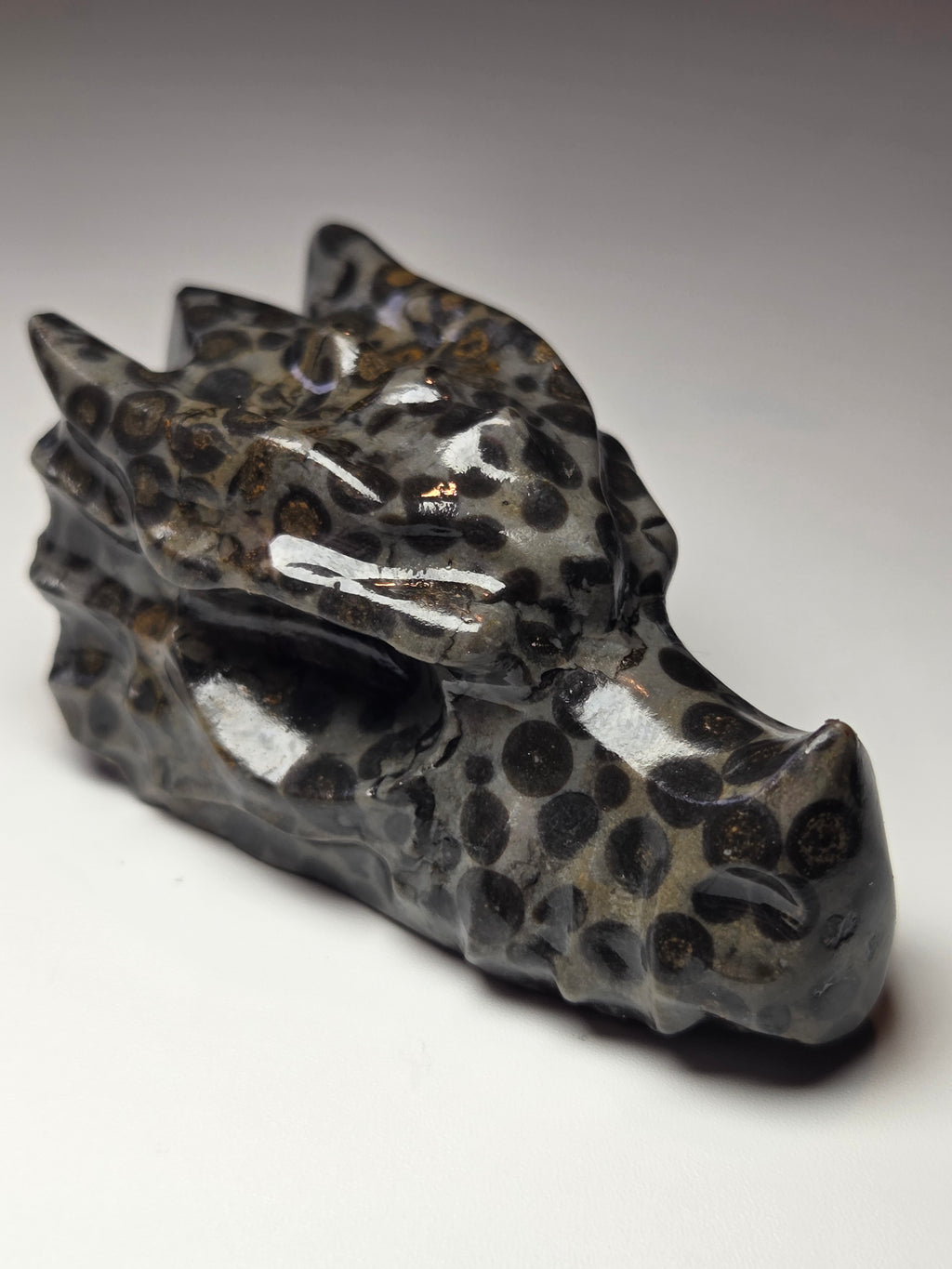 Jasper crystal dragon head carving