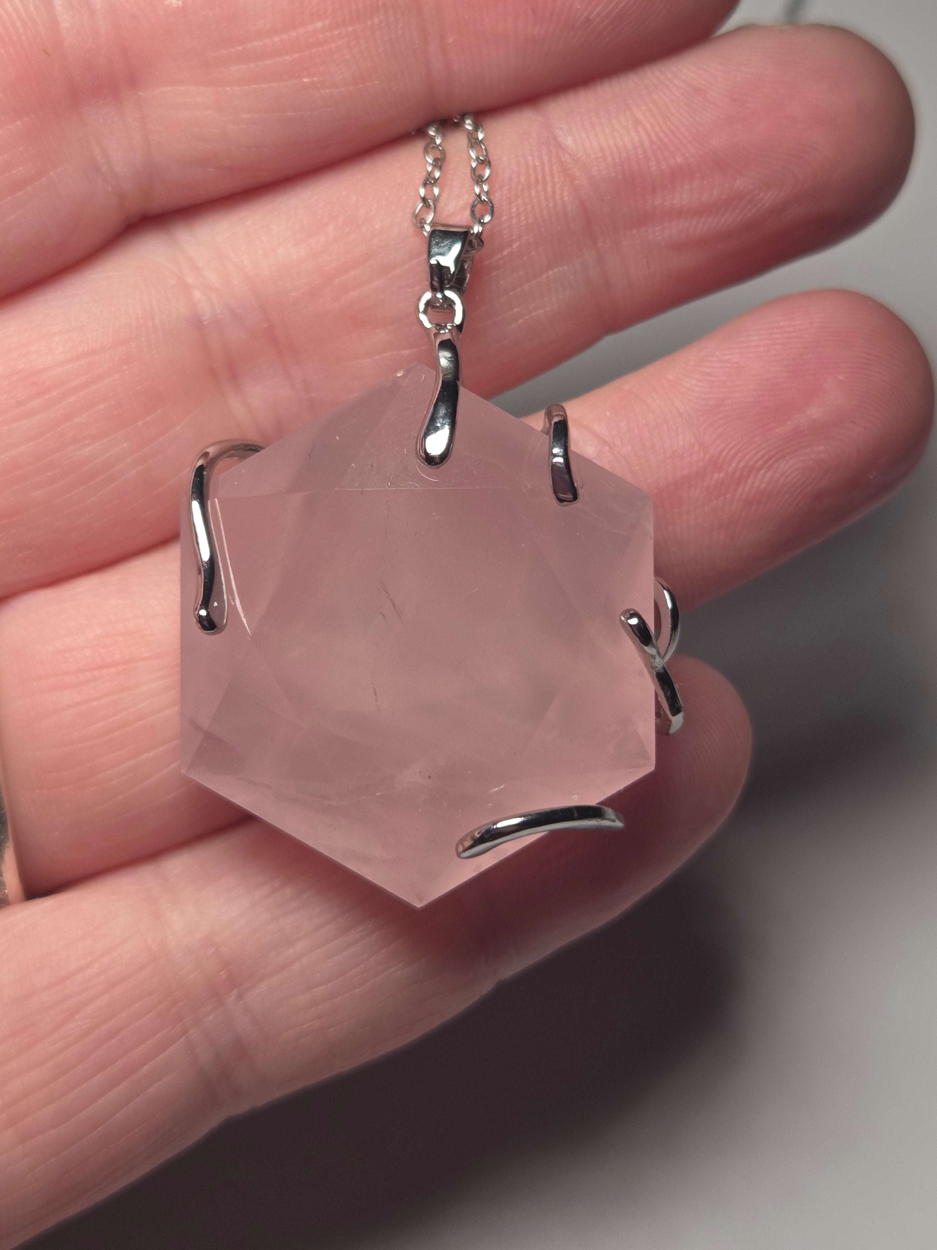 Rose quartz crystal handmade necklace s295