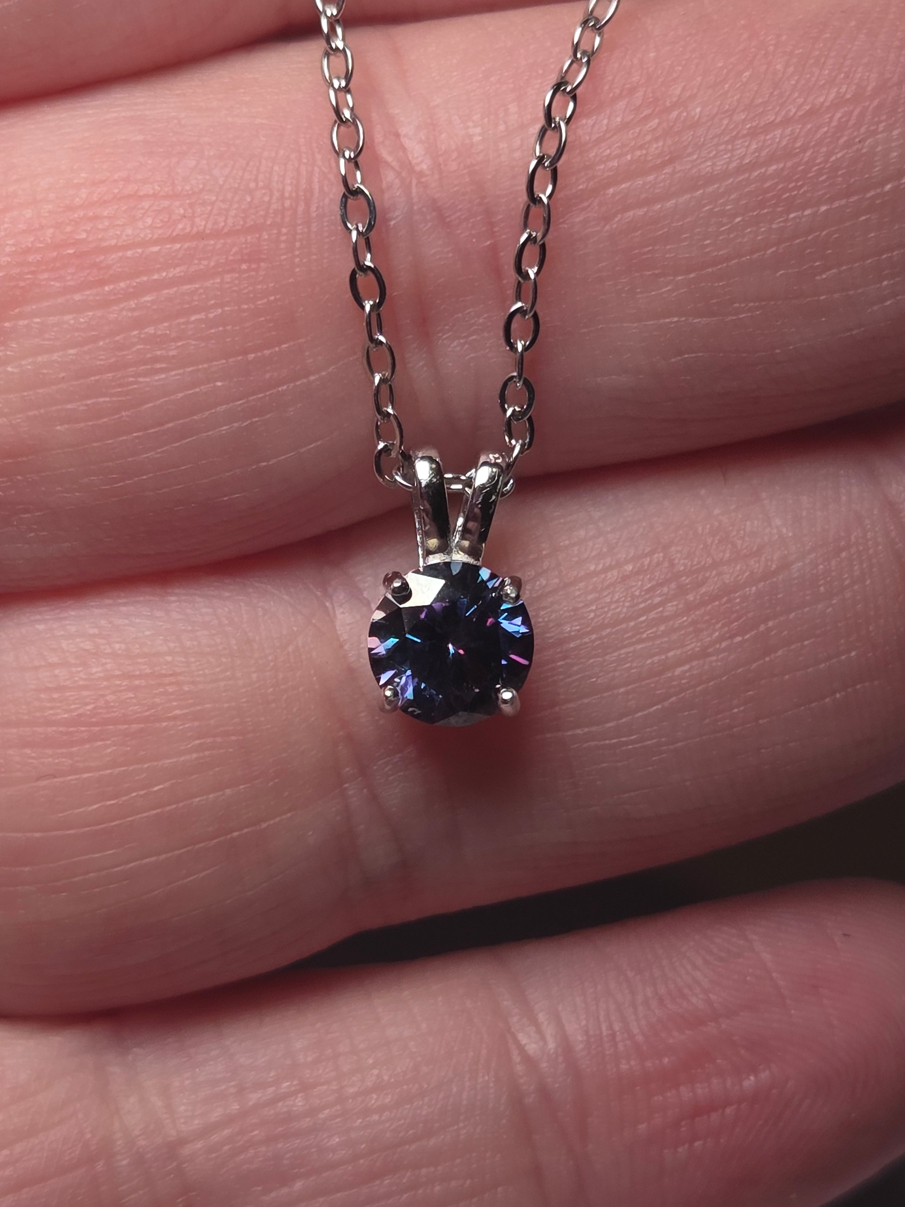 Purple Moissanite 2Carot diamond Necklace