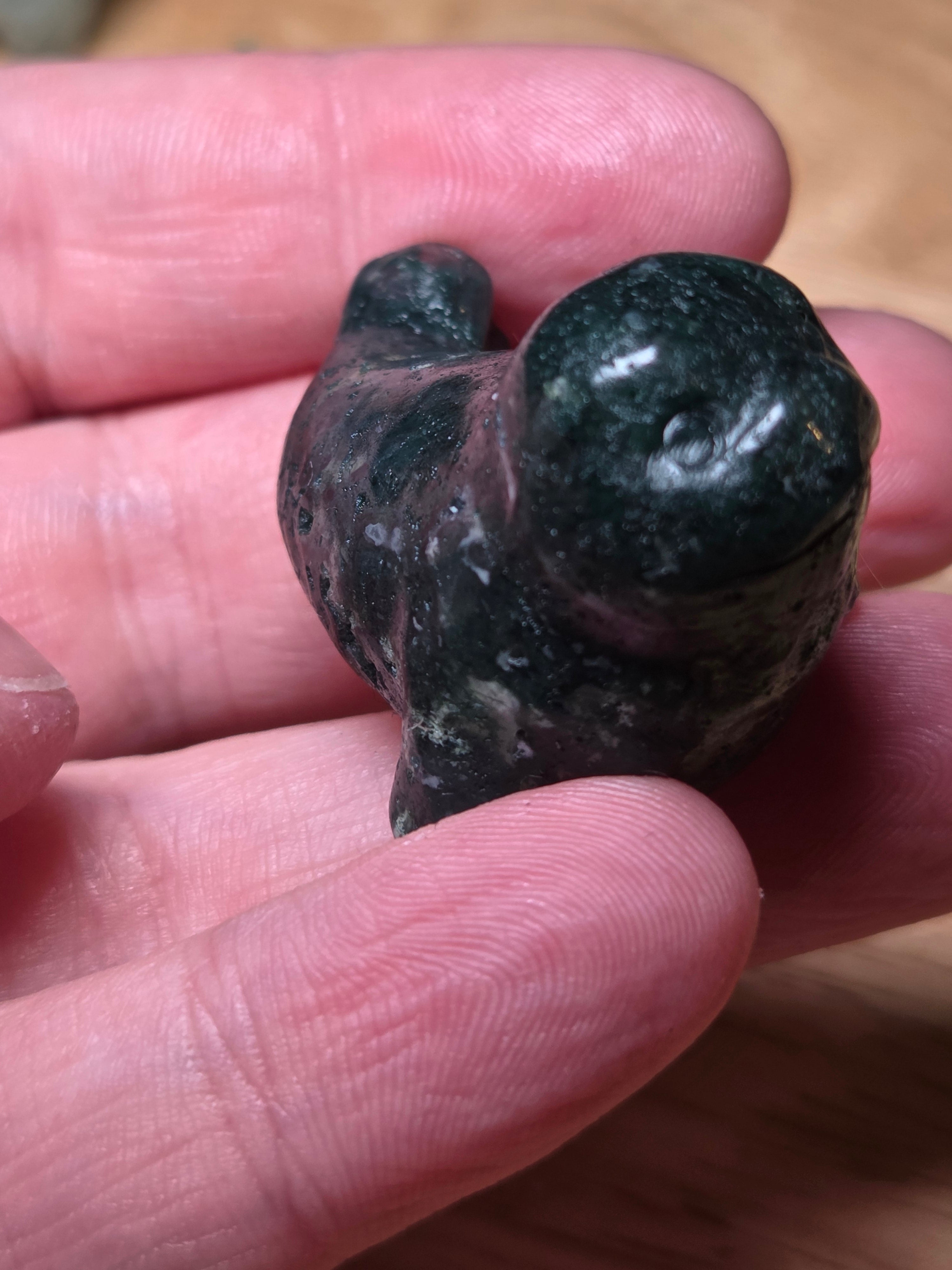 Green Moss Agate crystal Seel carving