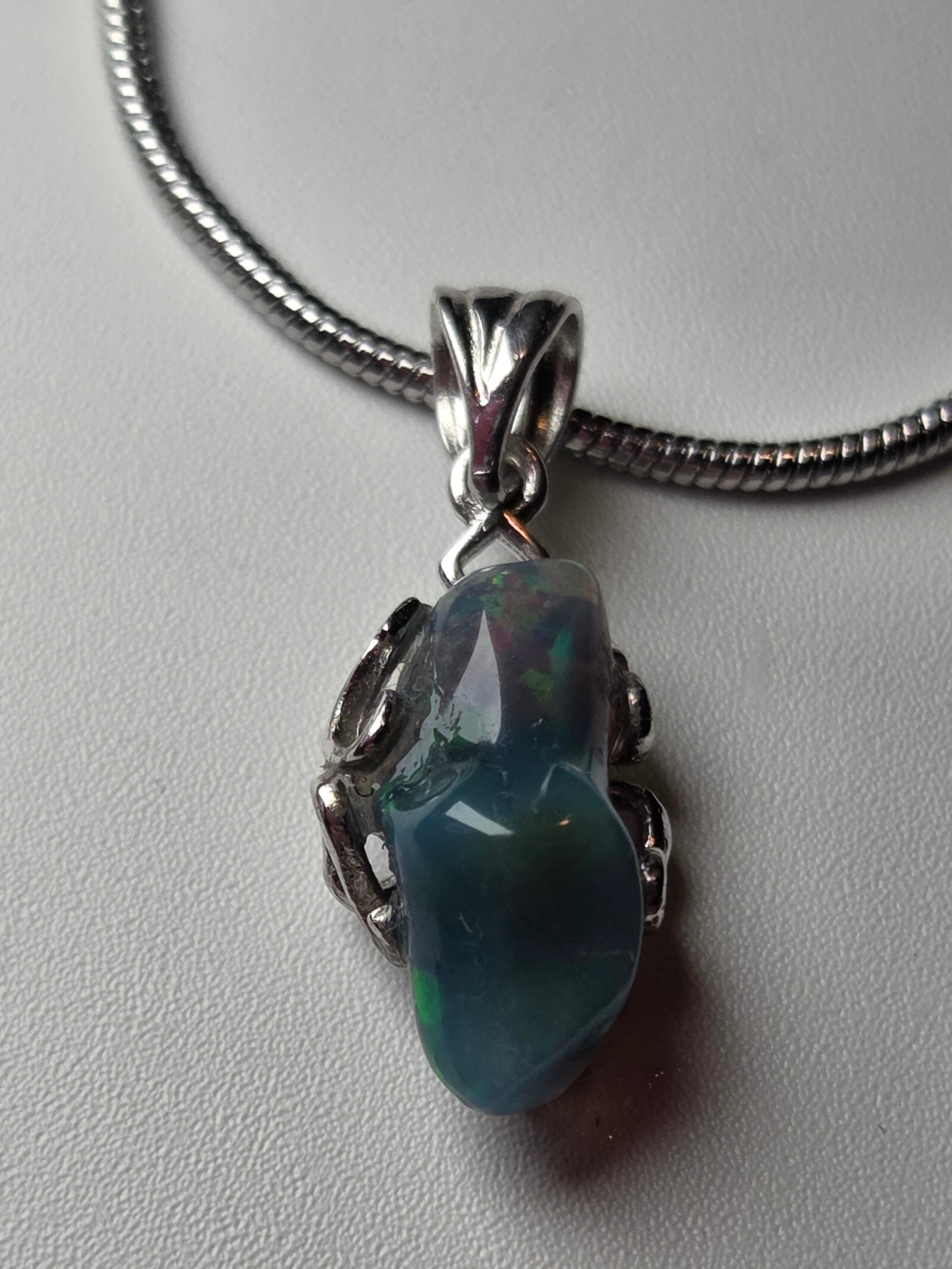 Black Ethiopian Opal s295