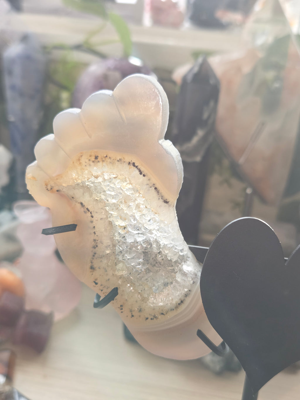 Duzy Agate crystal Feet and heart carving