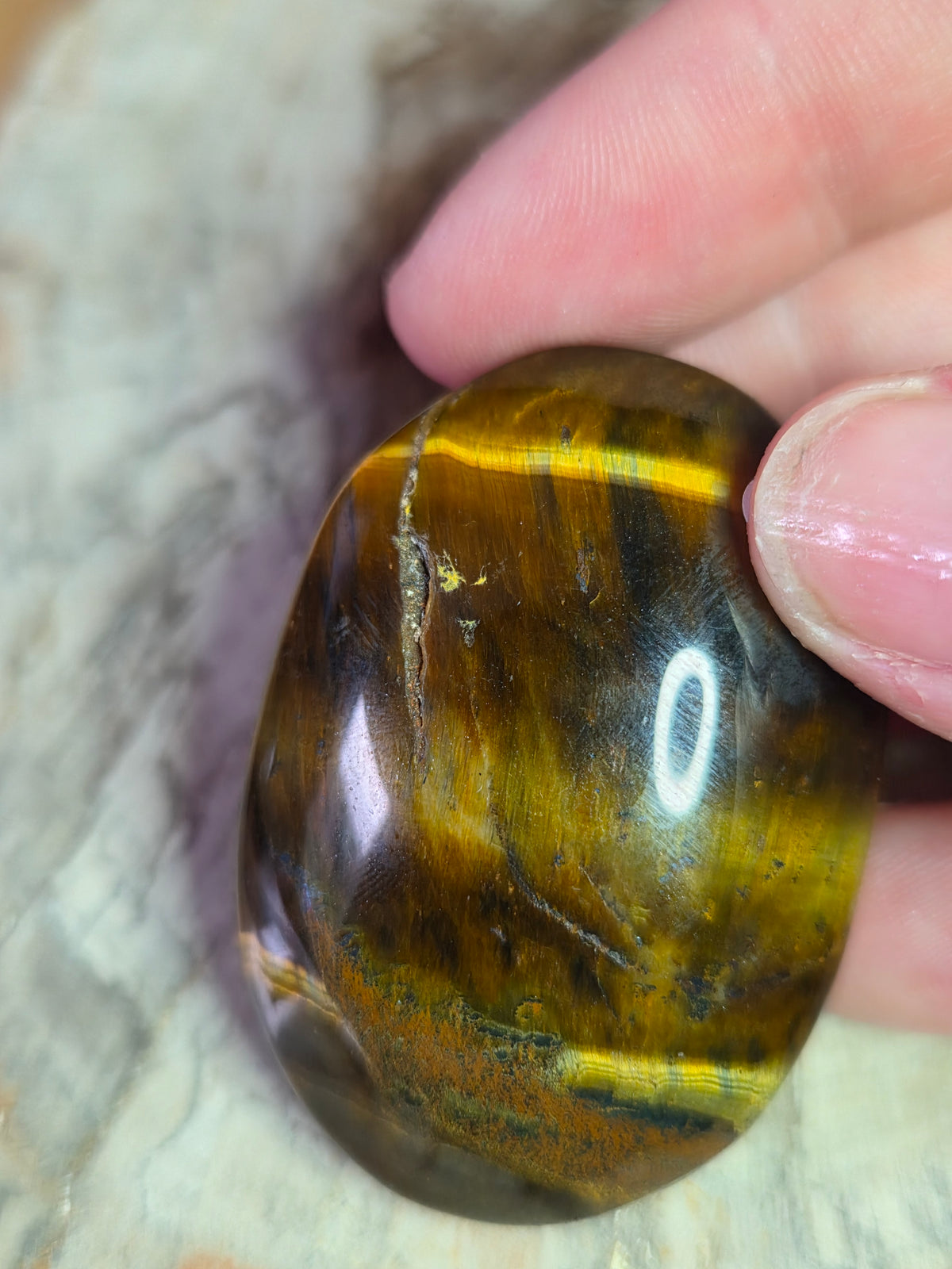 Tigers eye crystal palm stone