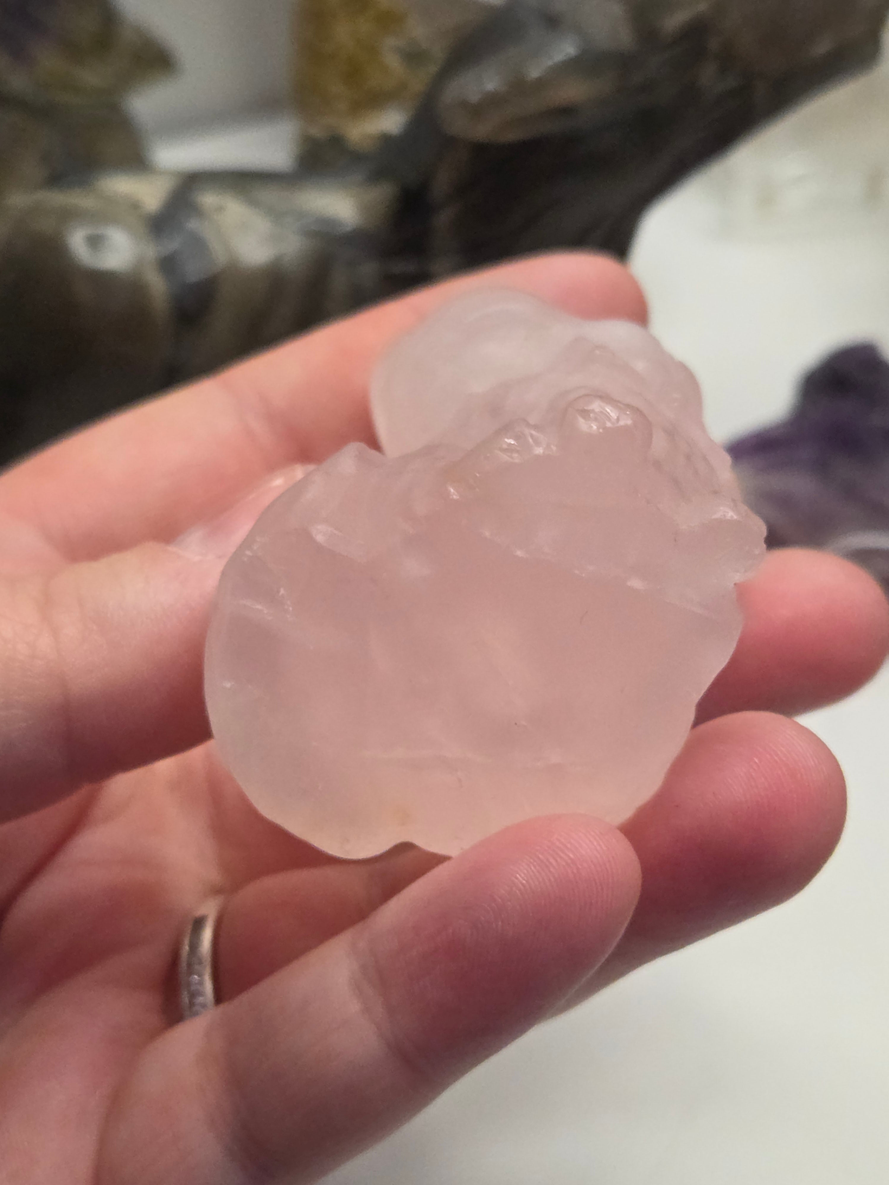 Rose quartz crystal cat carving