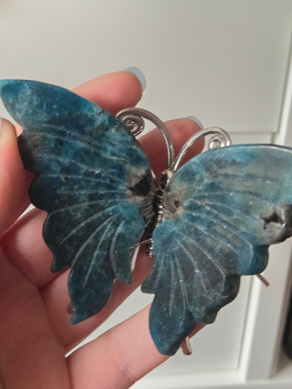 Beautiful  apatite crystal butterfly carving