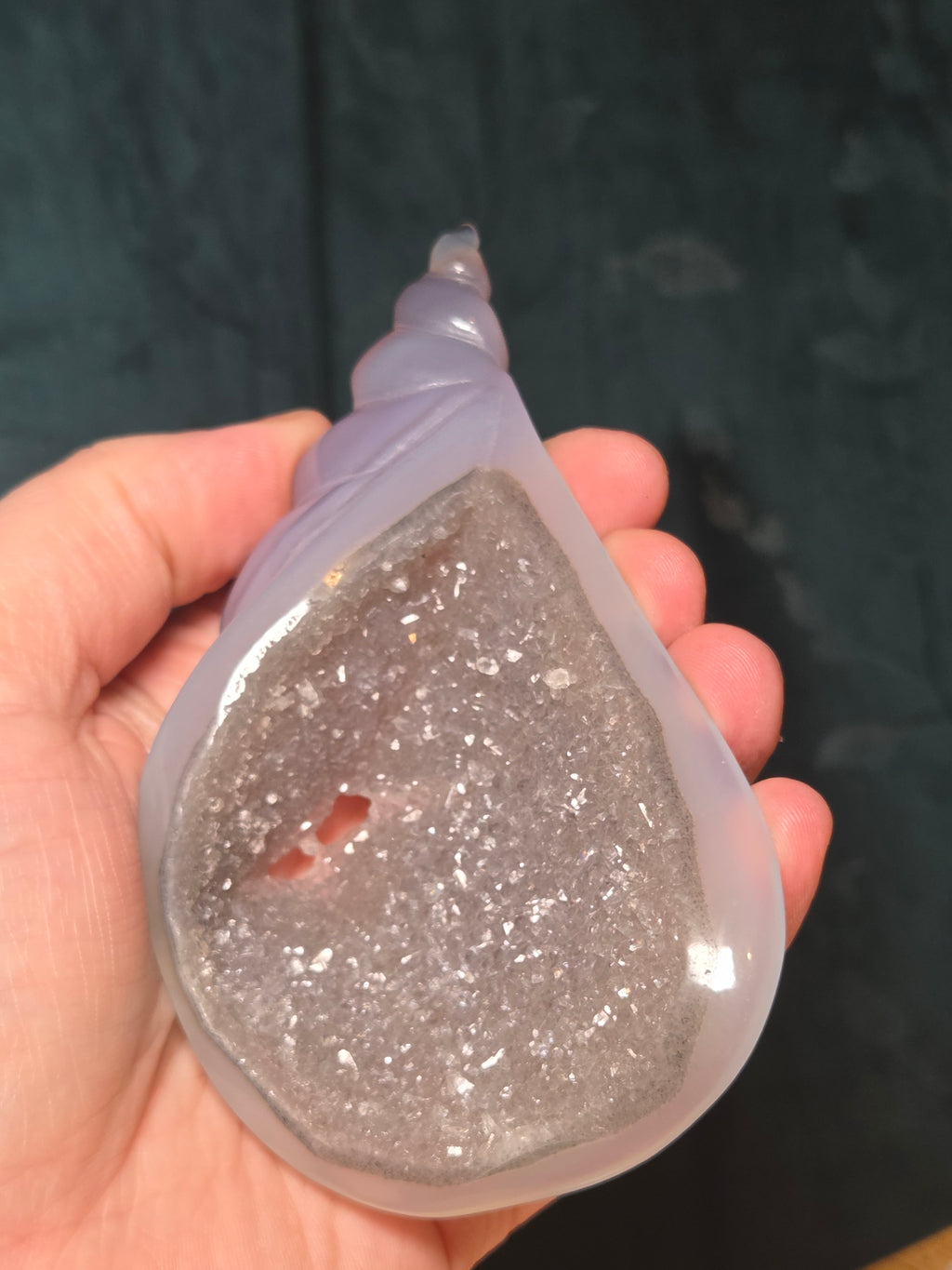 Amazing  duzy agate crystal shell carving