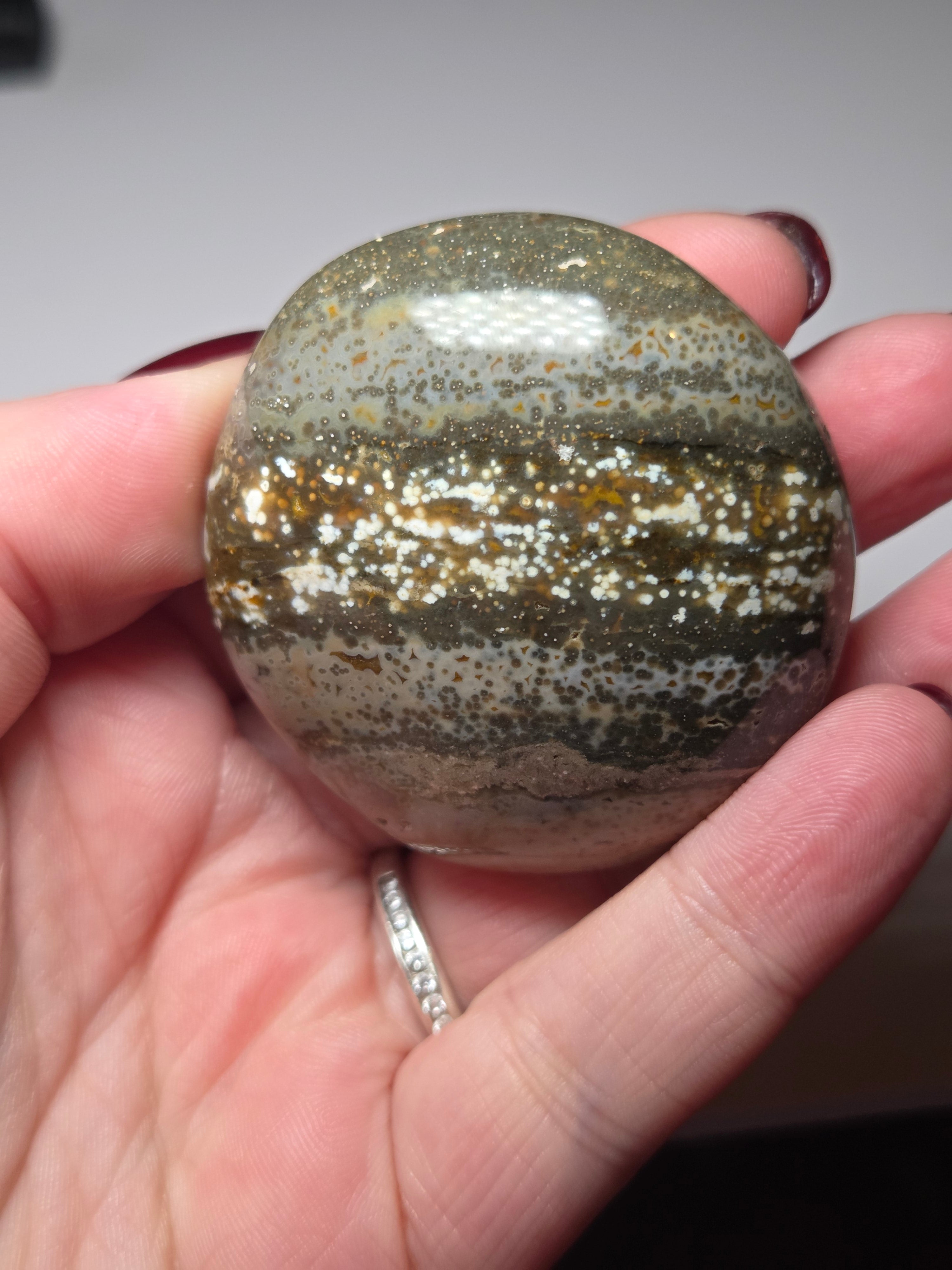 Fish eye crystal palm