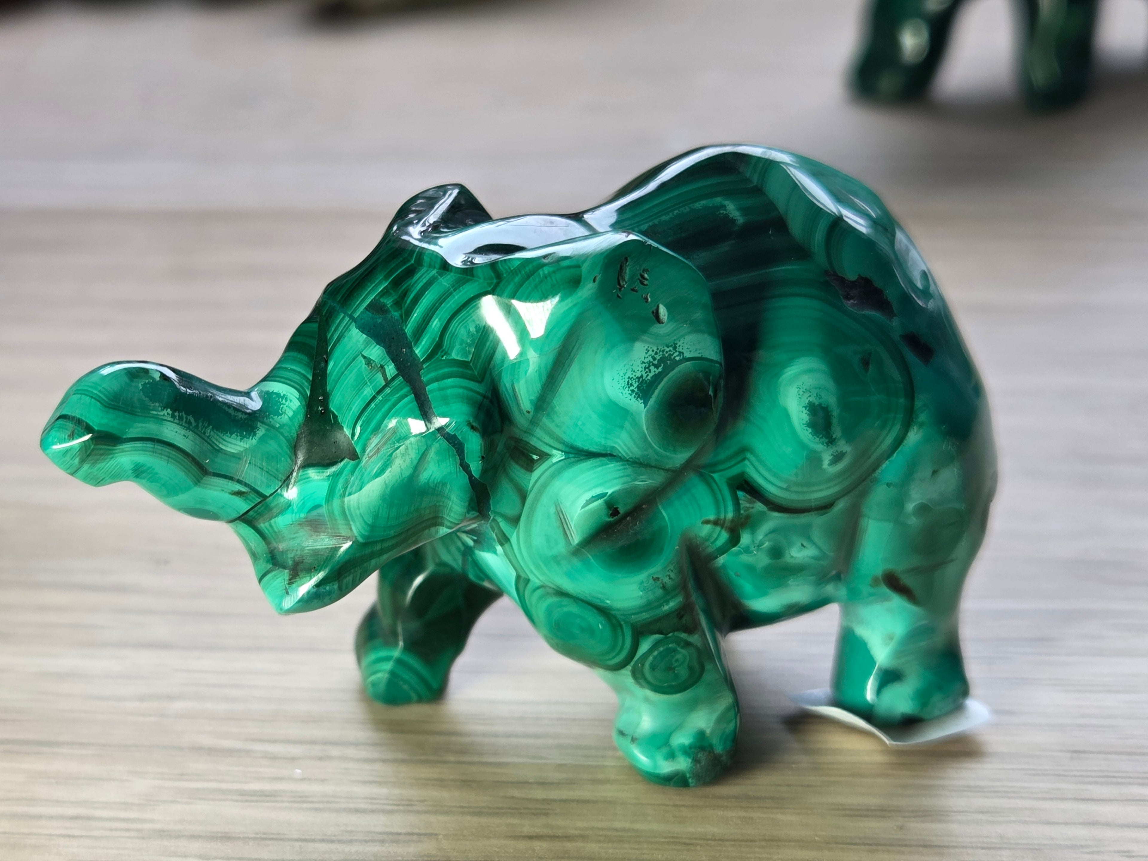 Malicite crystal animal carving