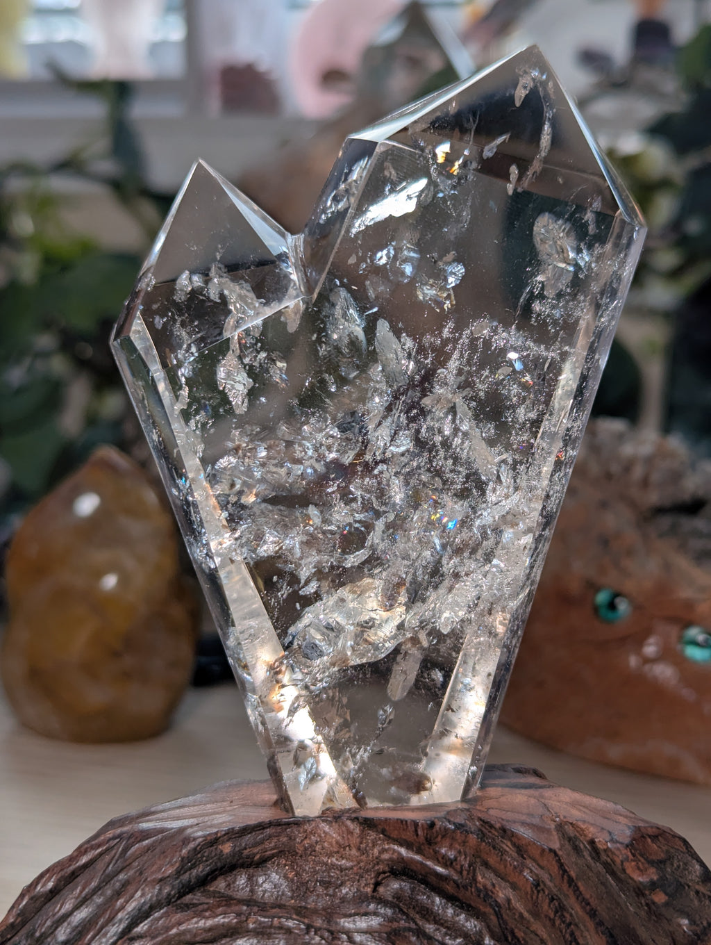 Grade AAAA Clear quartz dual tower carving