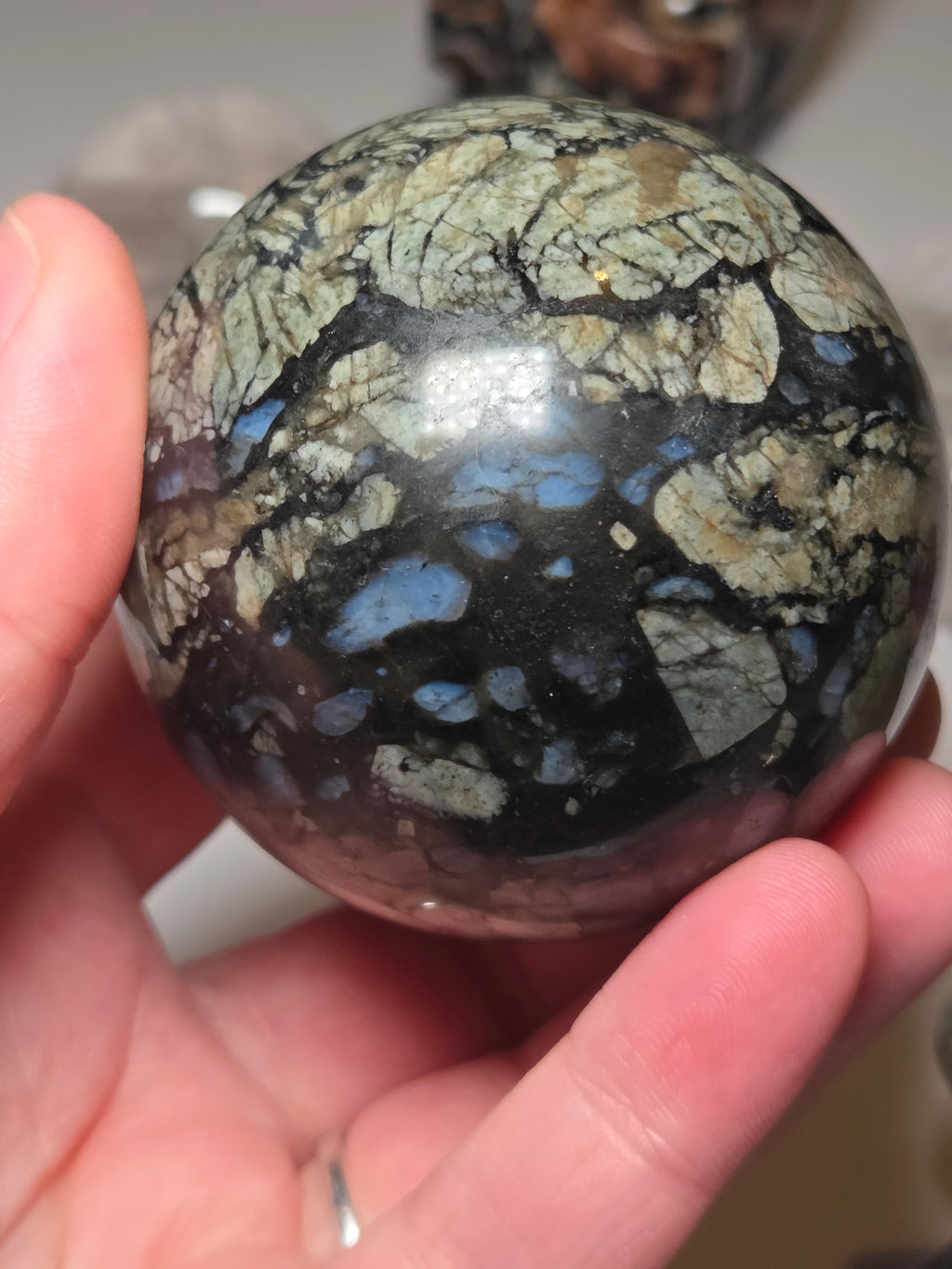 Quesera crystal sphere carving