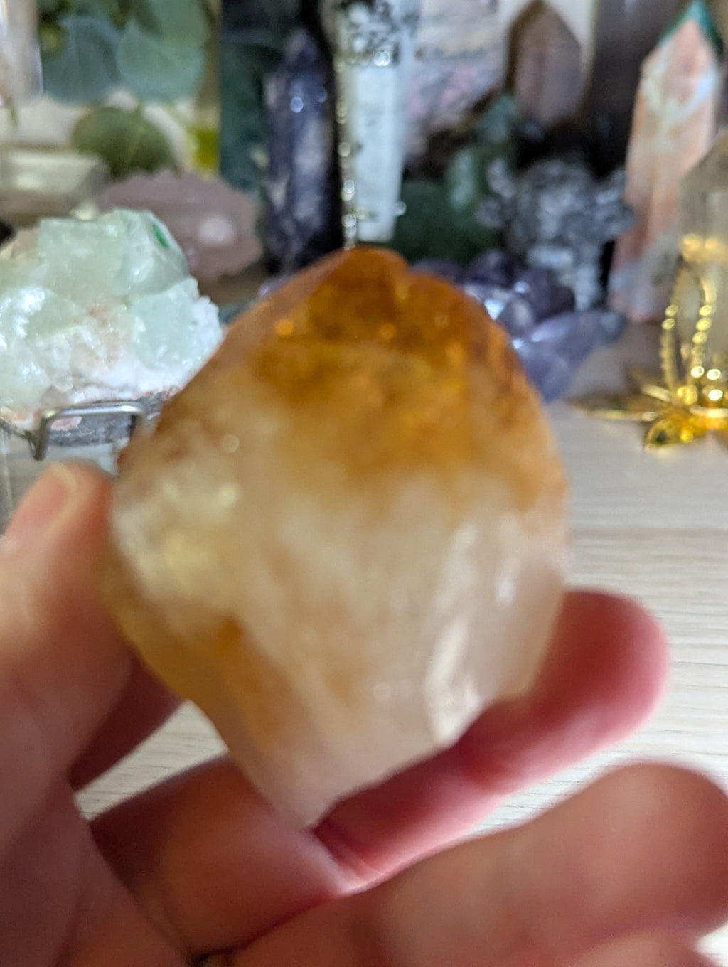 Citrine crystal tooth with stand