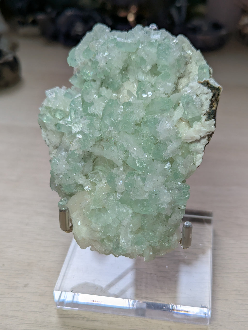 Diamond apophyllite crystal specimen with Stand