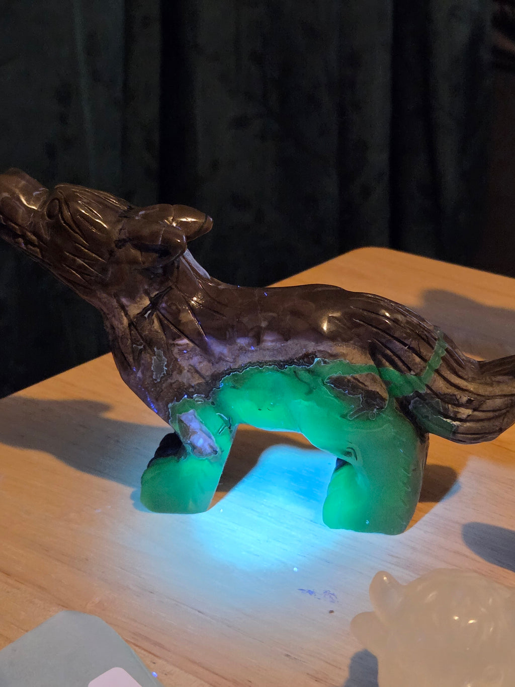 Volcano Agate crystal wolf carving Green uv