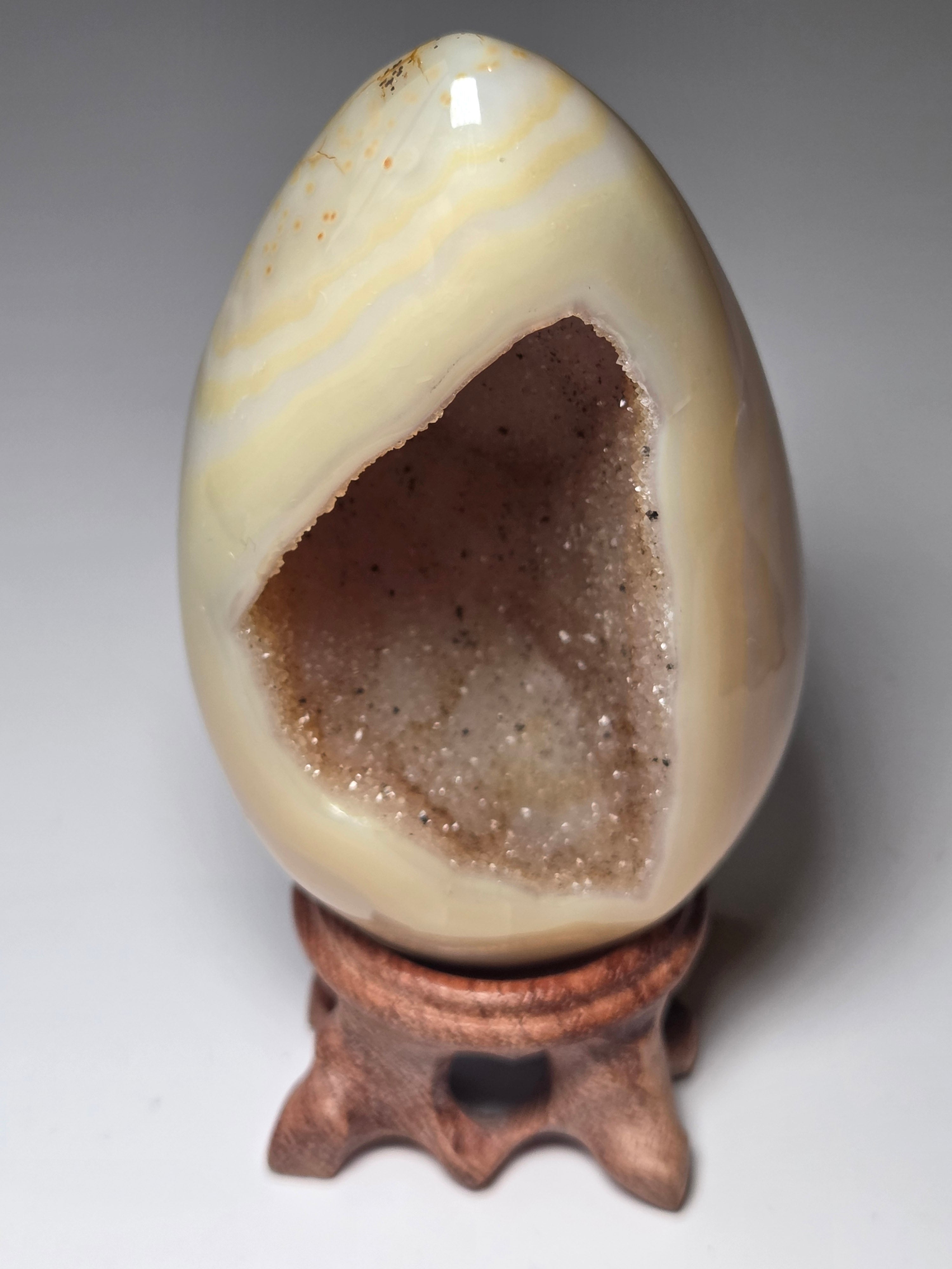 Agate Duzy egg carving