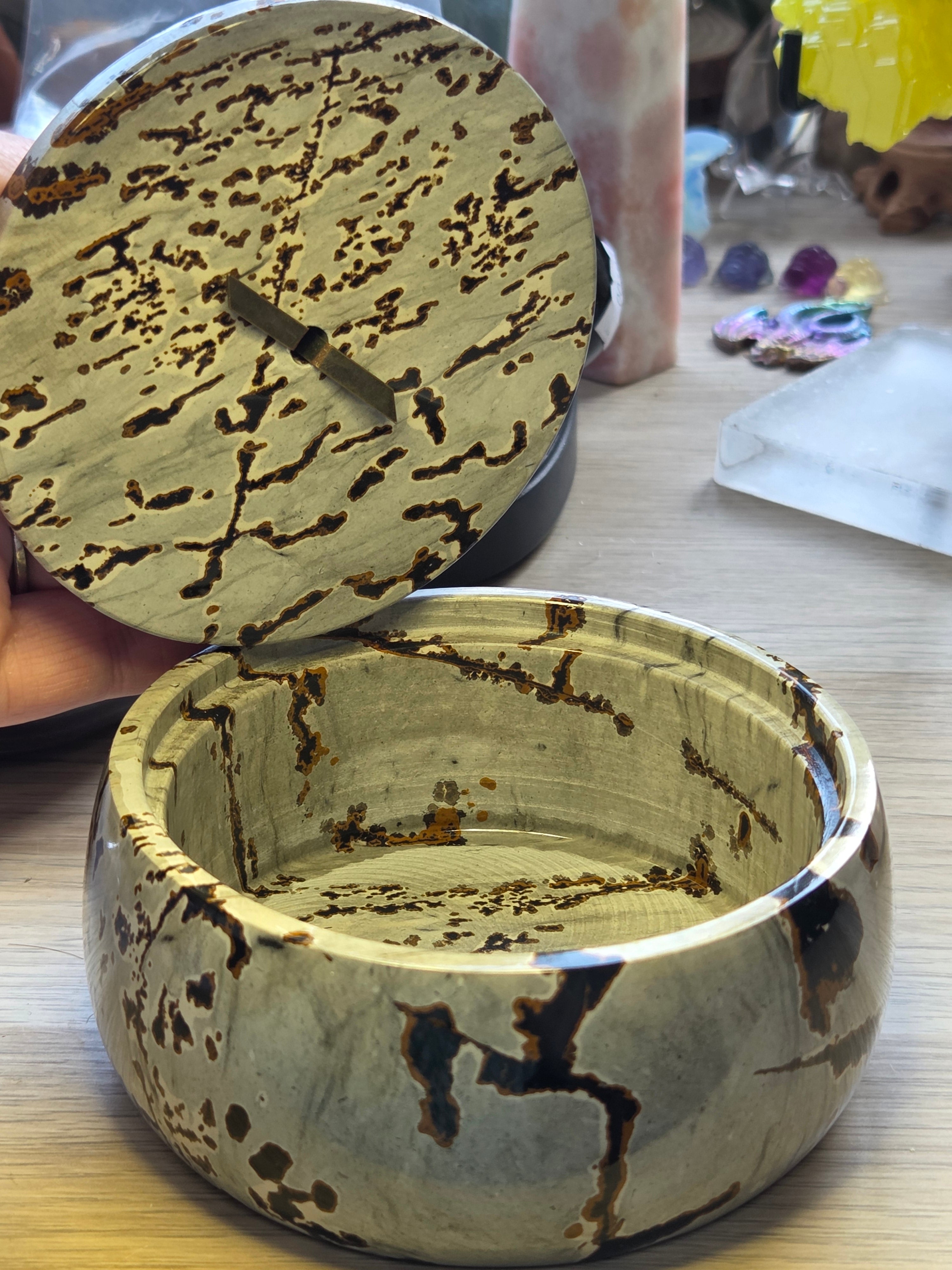 Picture Jasper crystal trinket dish with lid