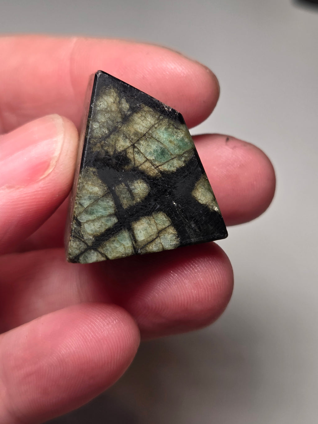 Emerald crystal freeform