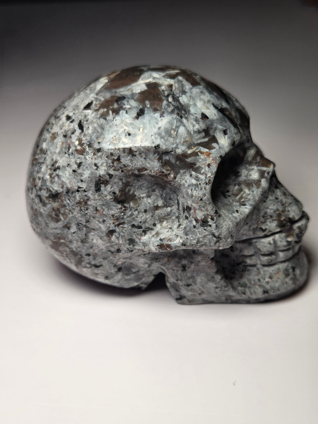 Large Yooperlite crystal skull