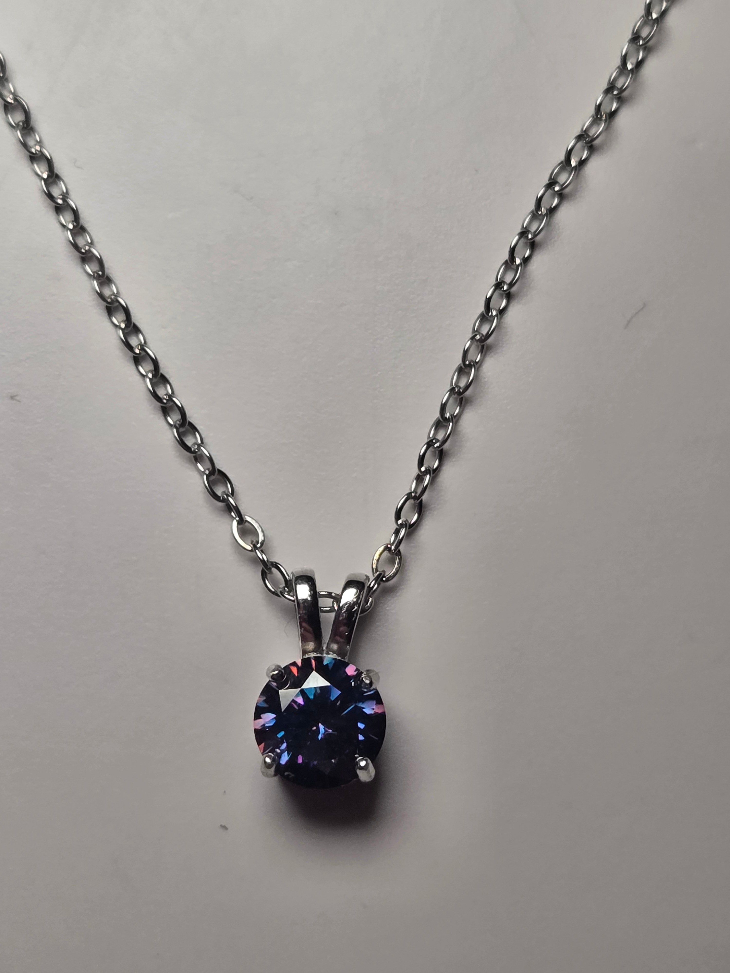 Purple Moissanite 2Carot diamond Necklace