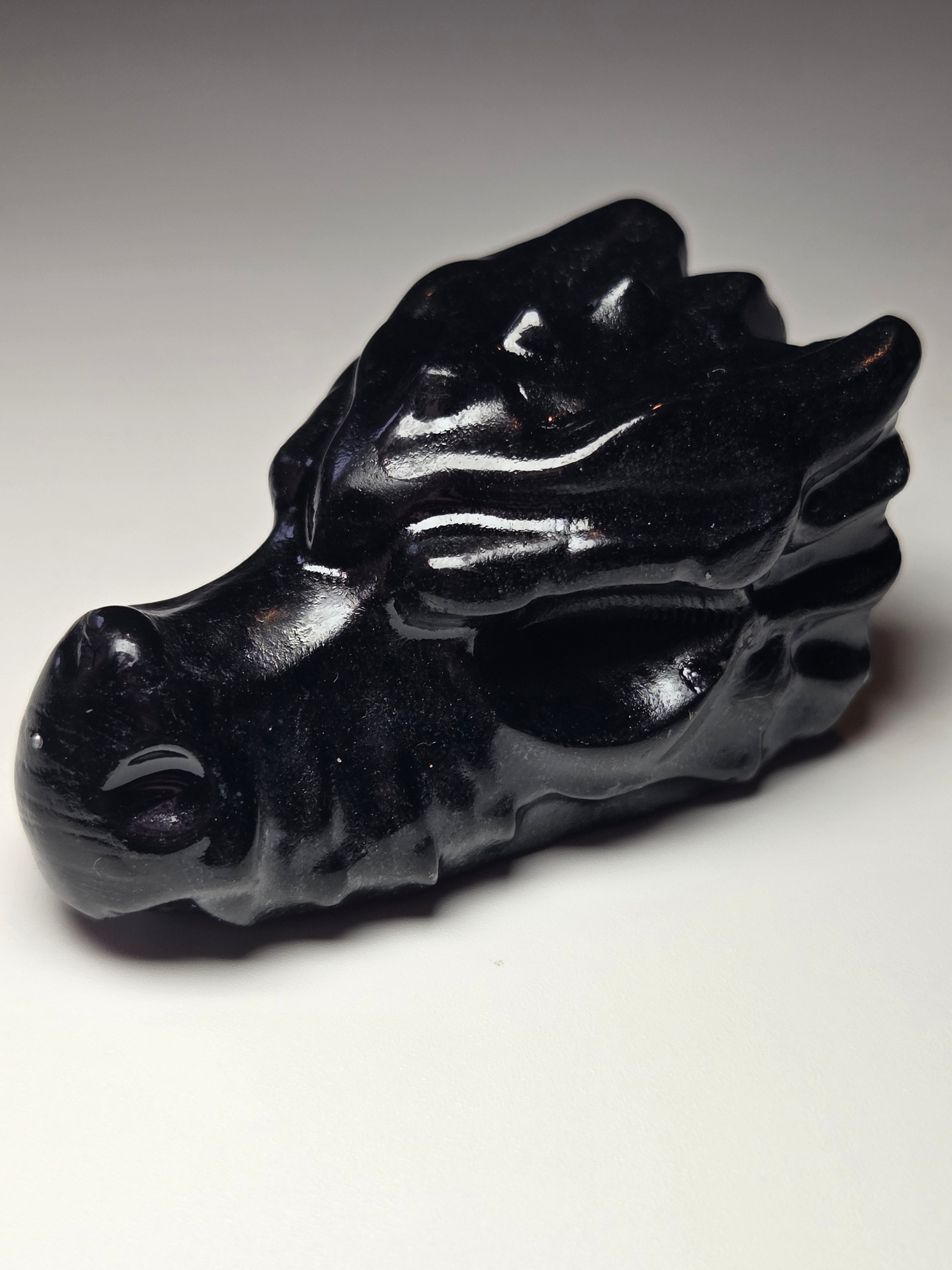 Black jade crystal dragon head carving