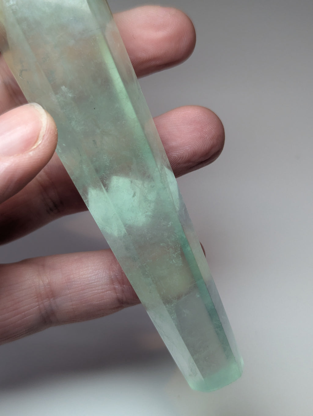 Green flouite crystal wand with stand UV reactive