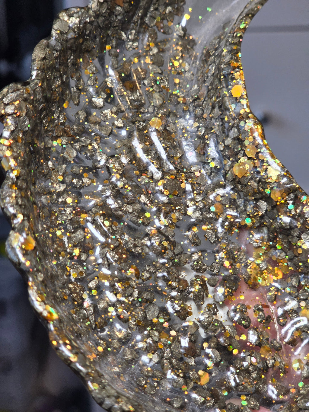 Set of 2 wings one pyrite and other clear quartz bowl