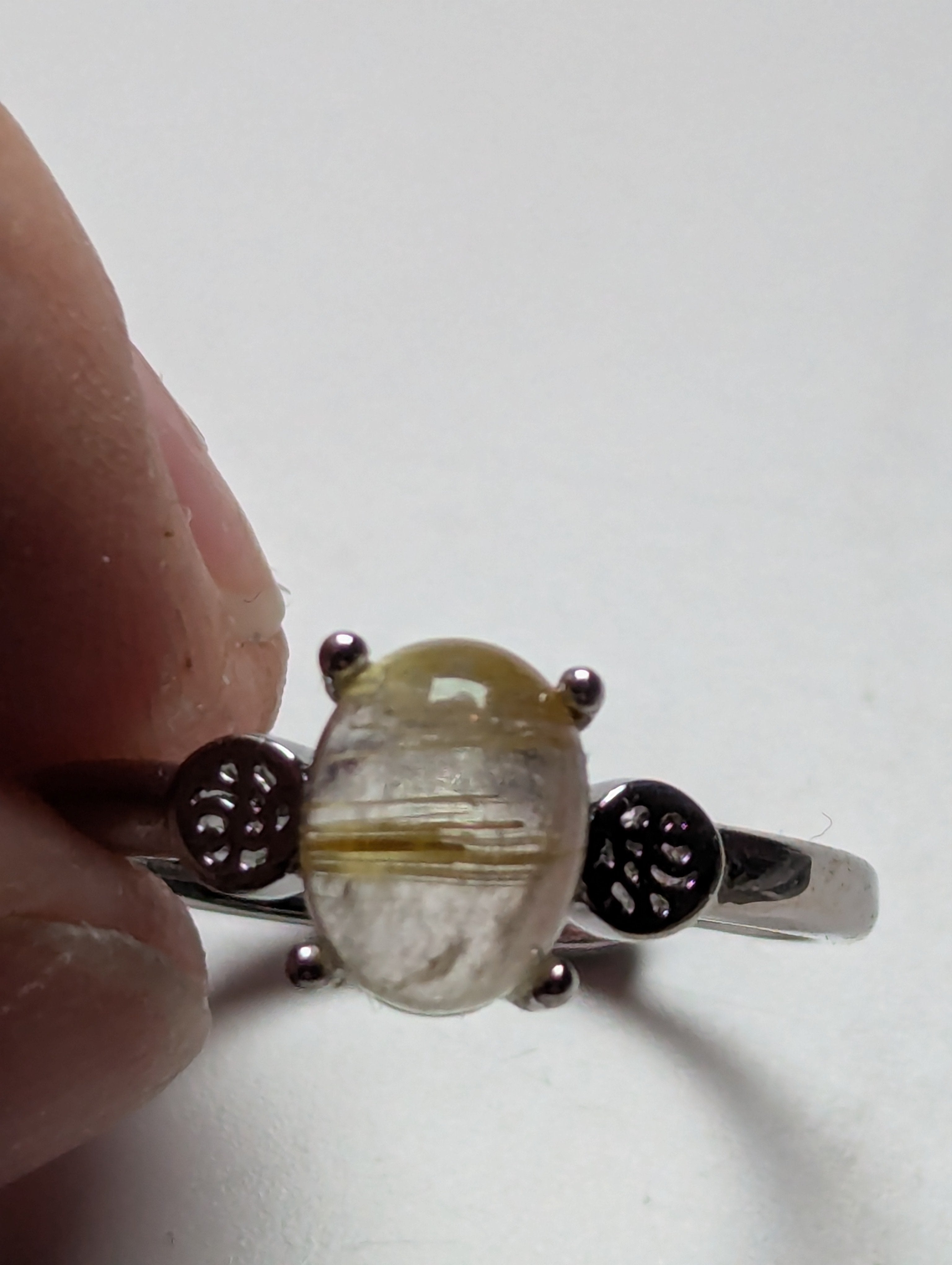 1 x Golden Rutlile crystal Adjustable ring stainless steel