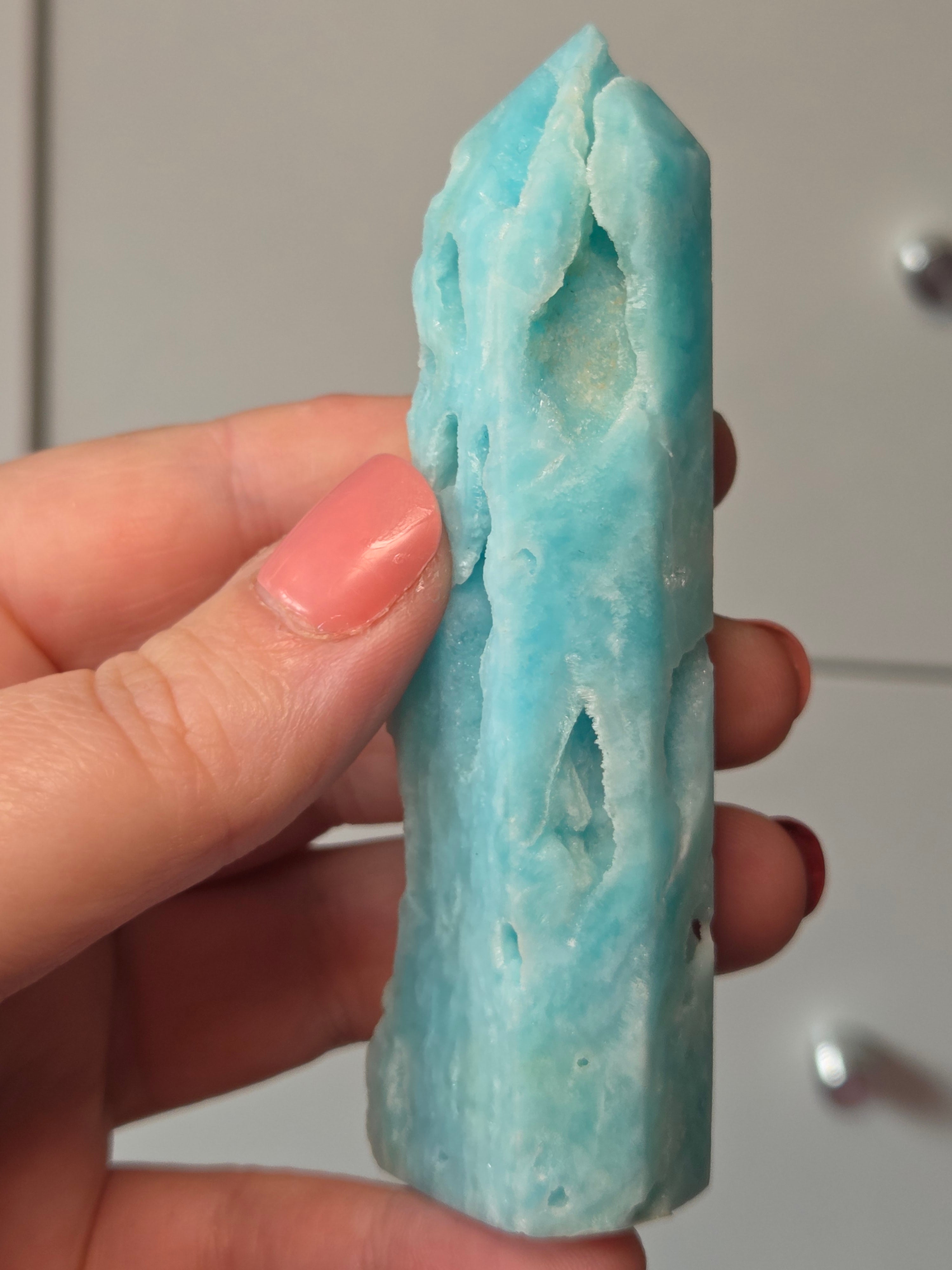 Grade AAAA crystal Hemimorphite tower