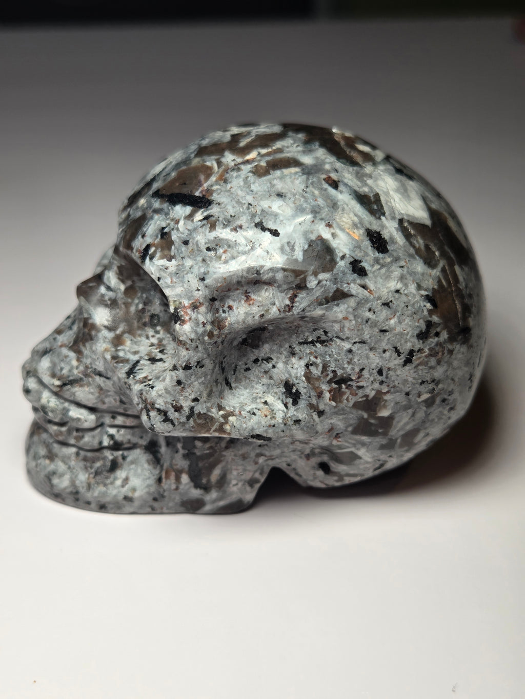 Large Yooperlite crystal skull