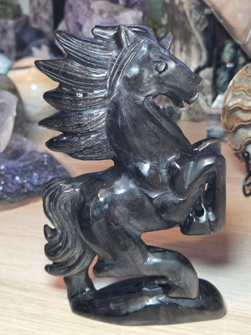 Silver sheen obsidian crystal horse carving