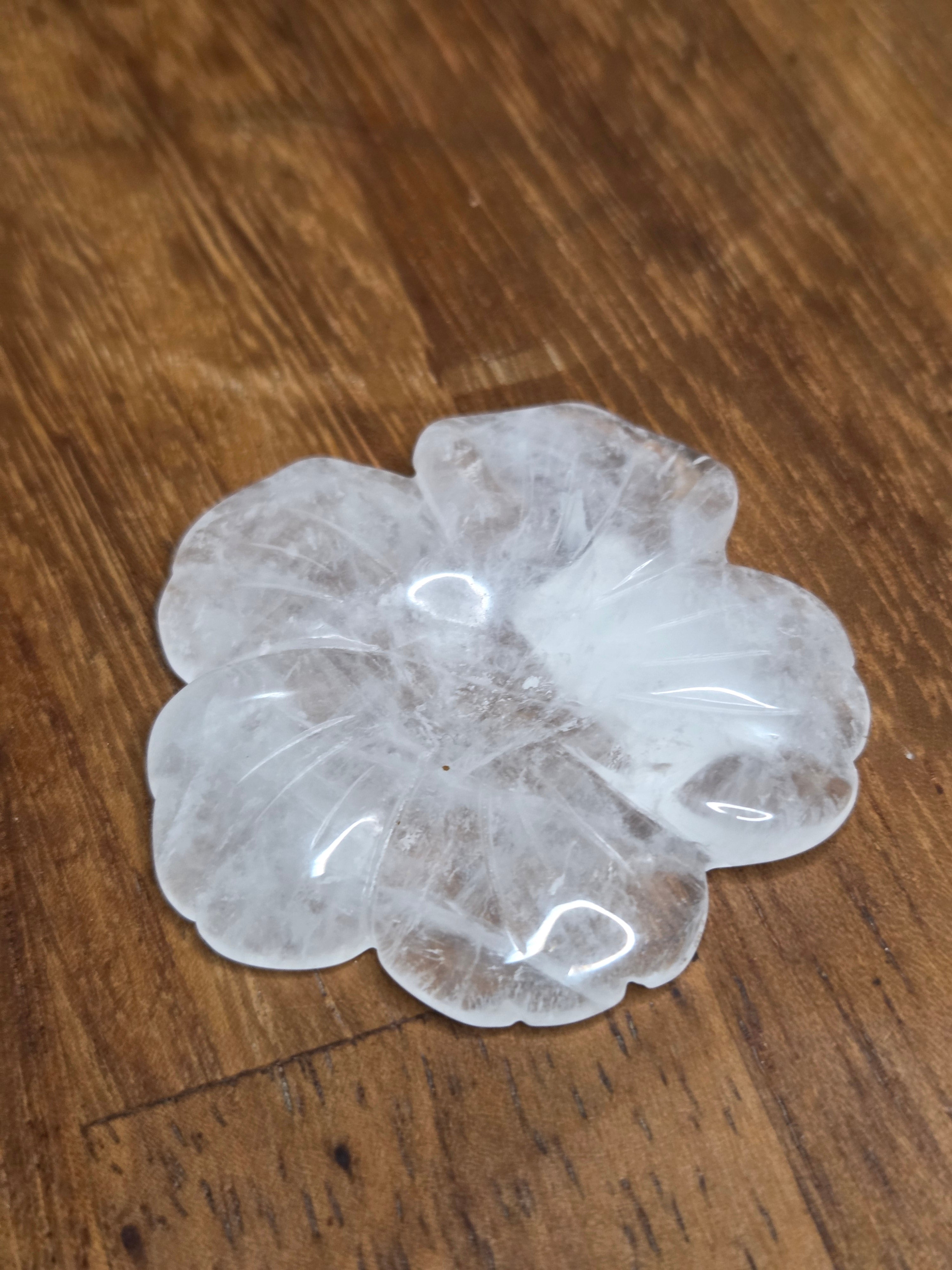 Crystal sphere holder