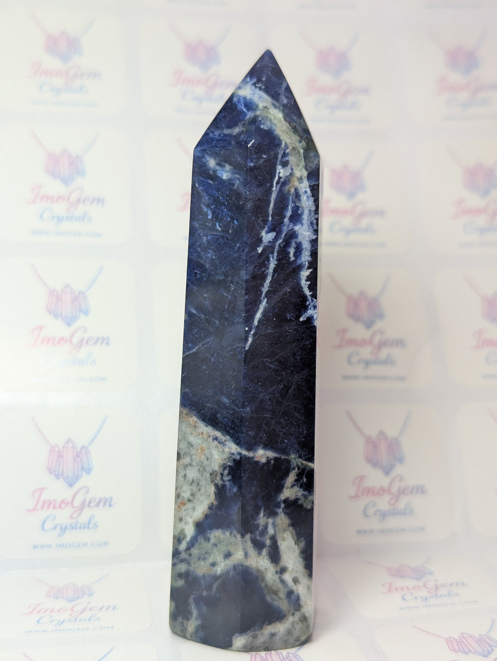 Crystal sodalite crystal tower