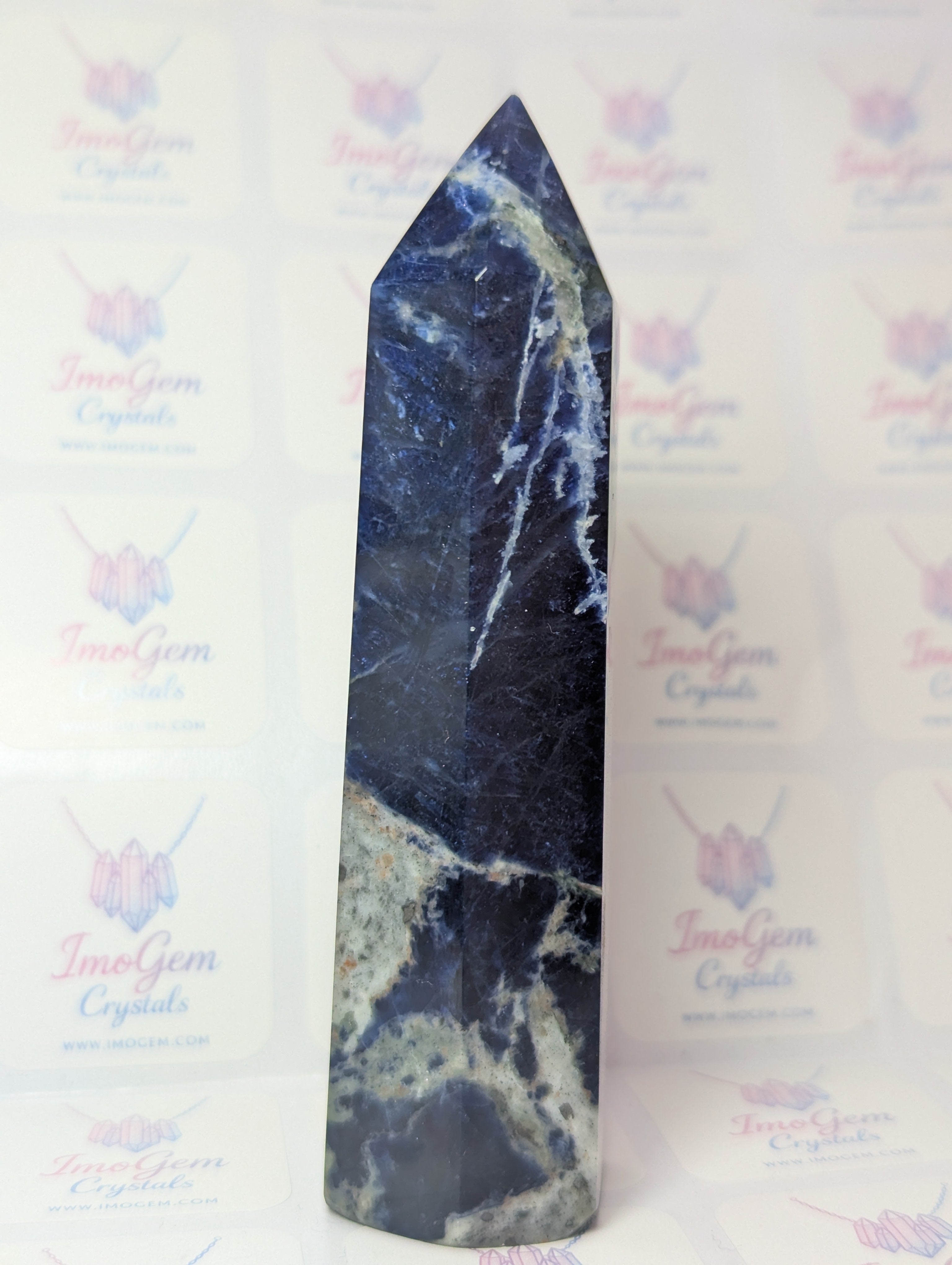 Crystal sodalite crystal tower