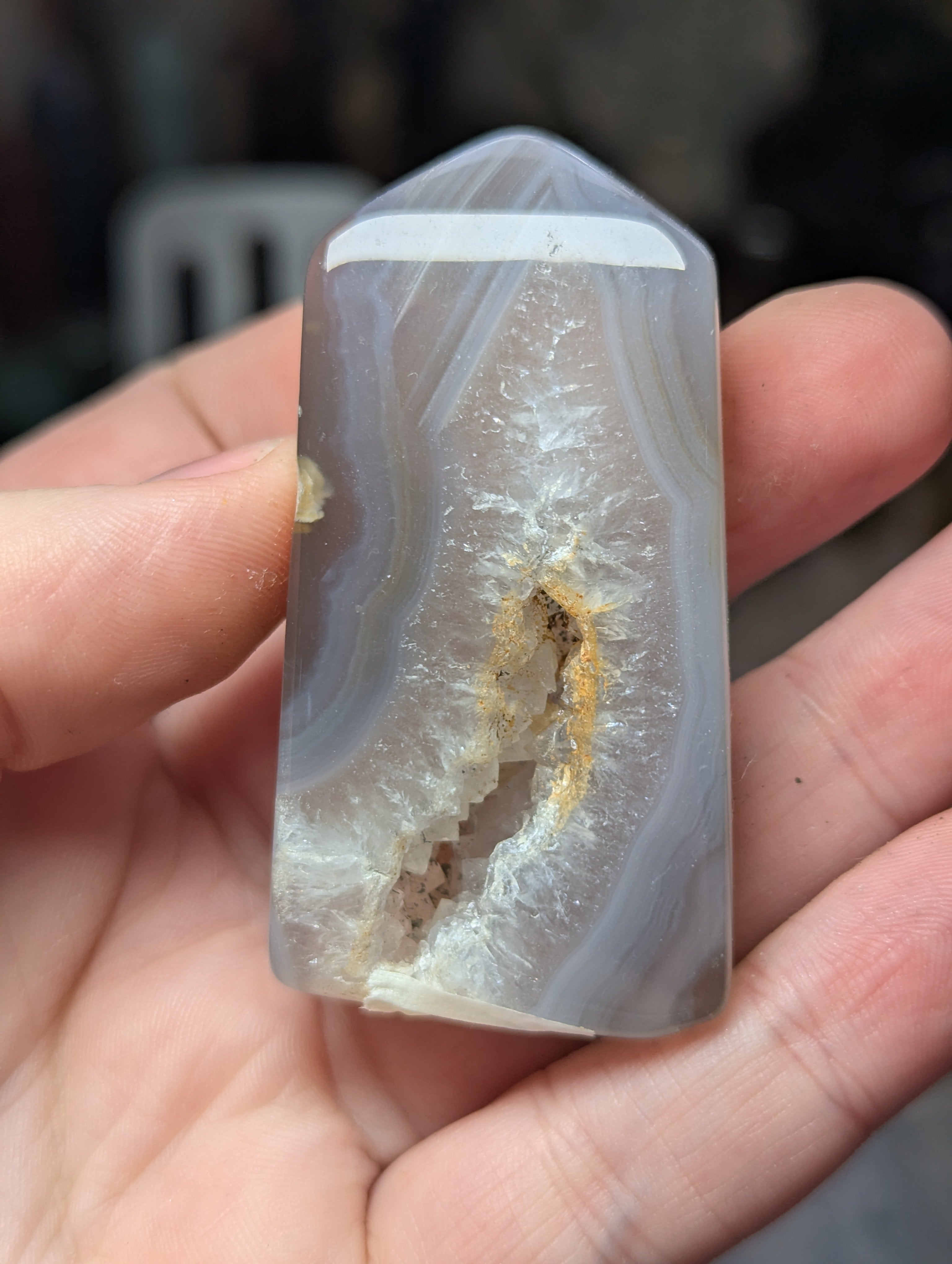 Duzy Agate crystal tower carving