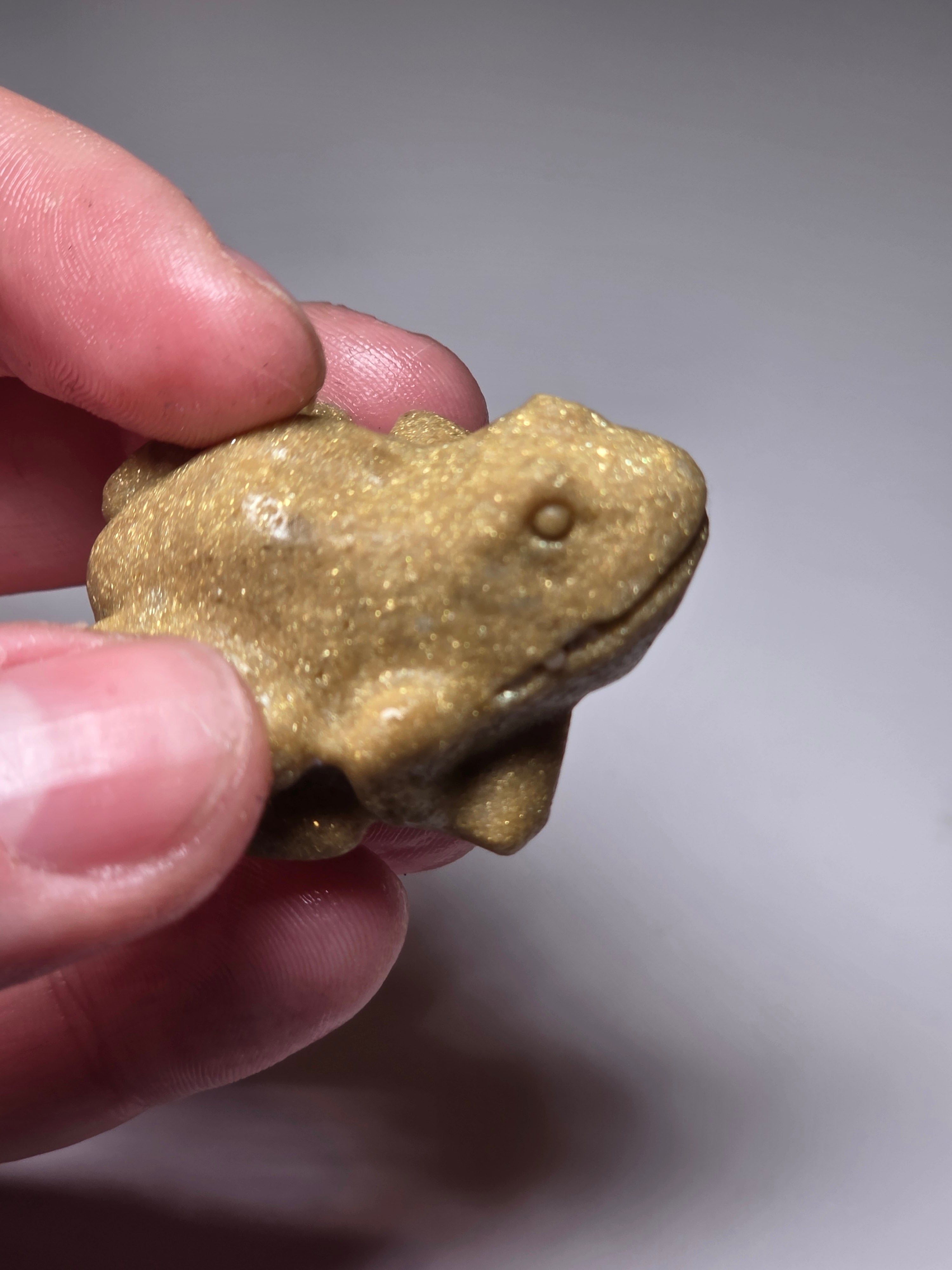 Yellow Jade crystal frog carving
