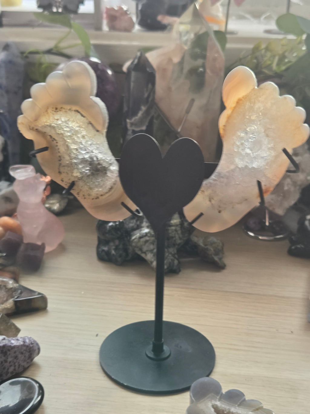 Duzy Agate crystal Feet and heart carving