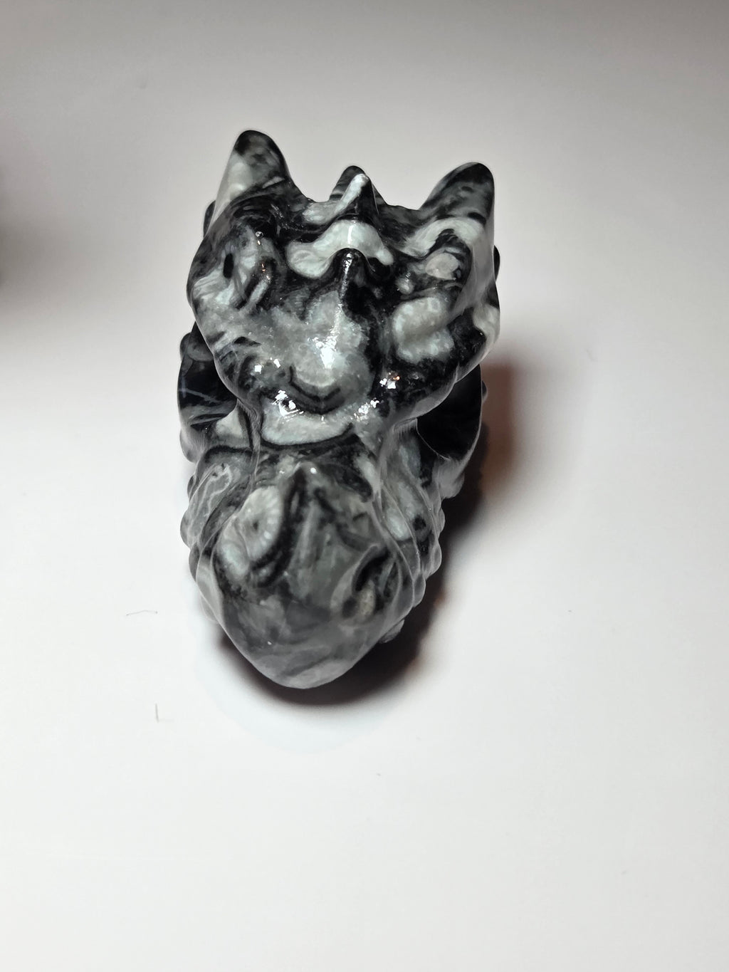 Fossil stone crystal dragon head carving