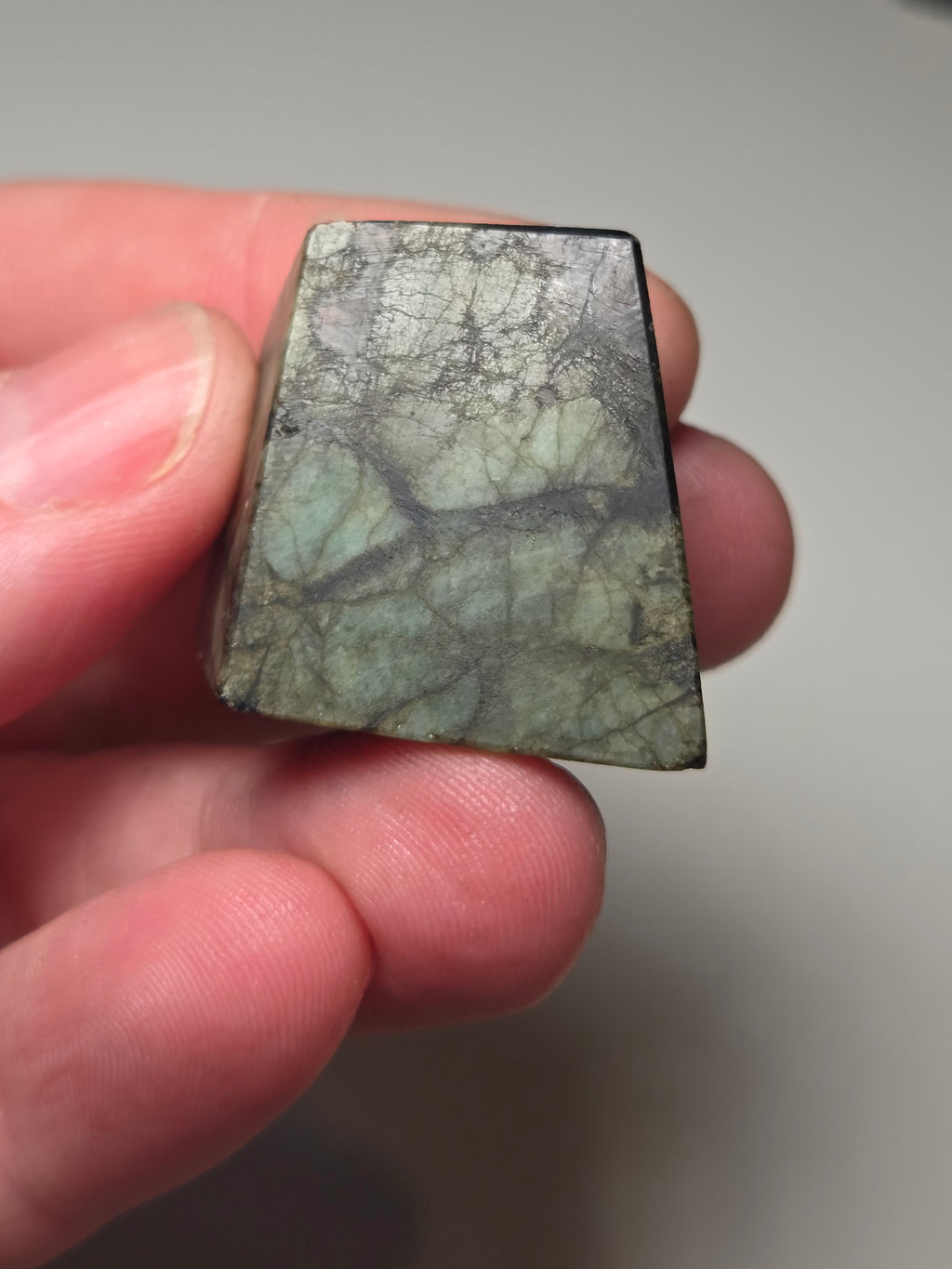 Emerald crystal freeform