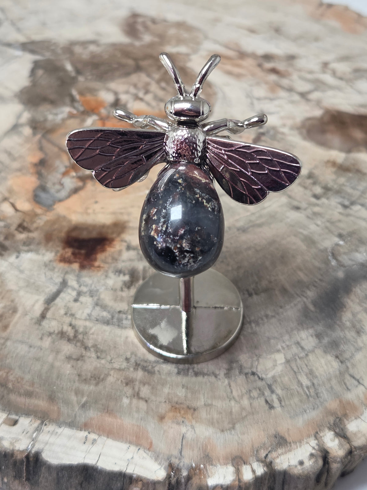 Jasper crystal bee on stand
