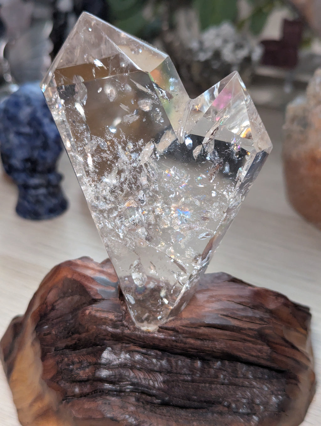 Grade AAAA Clear quartz dual tower carving