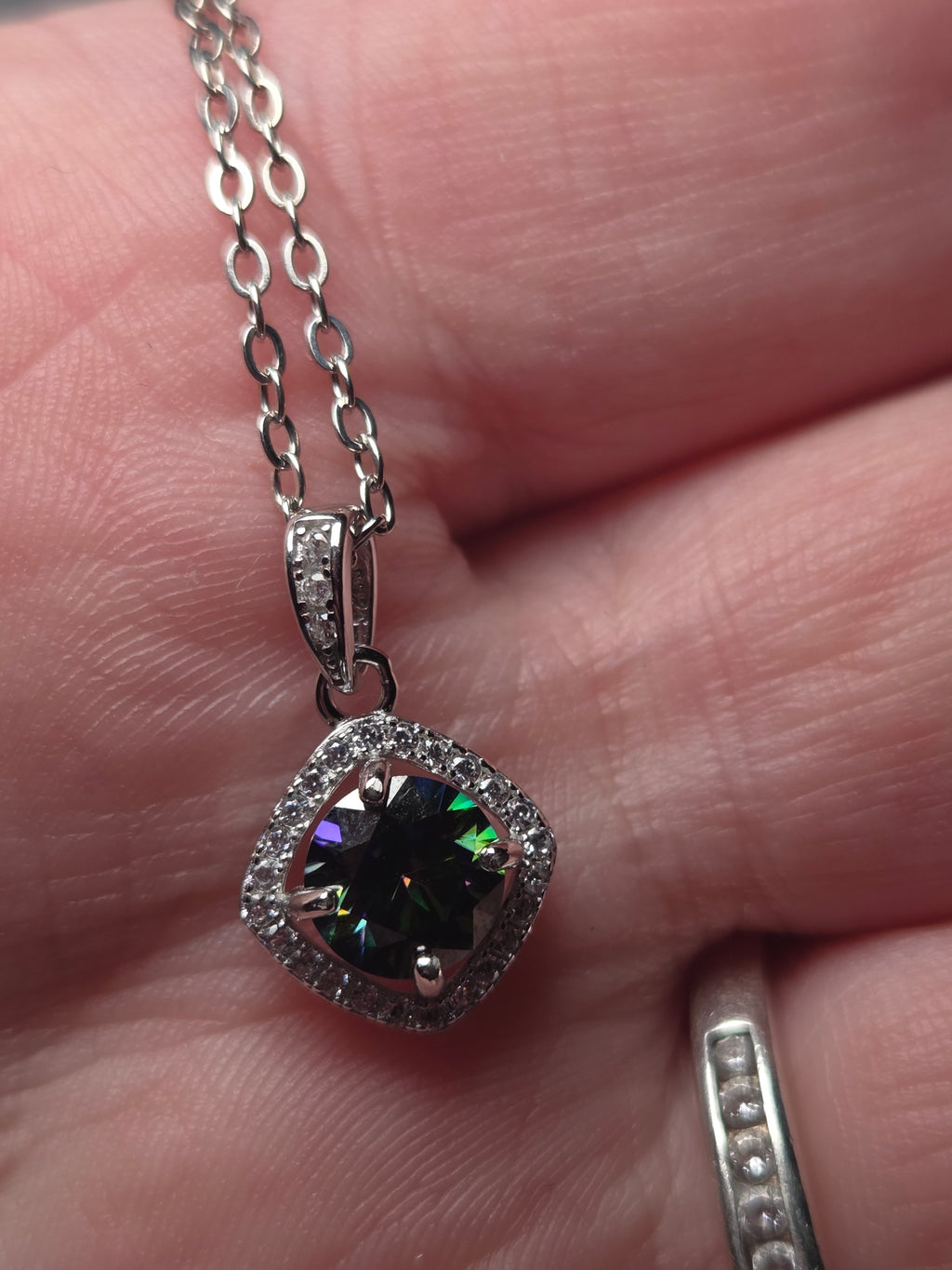 One Carrot Moissonite Diamond necklace with certificate