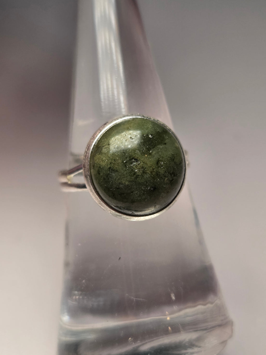 Green jade crystal adjustable ring stainless steel