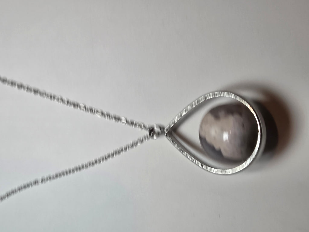 Flower agate crystal handmade necklace