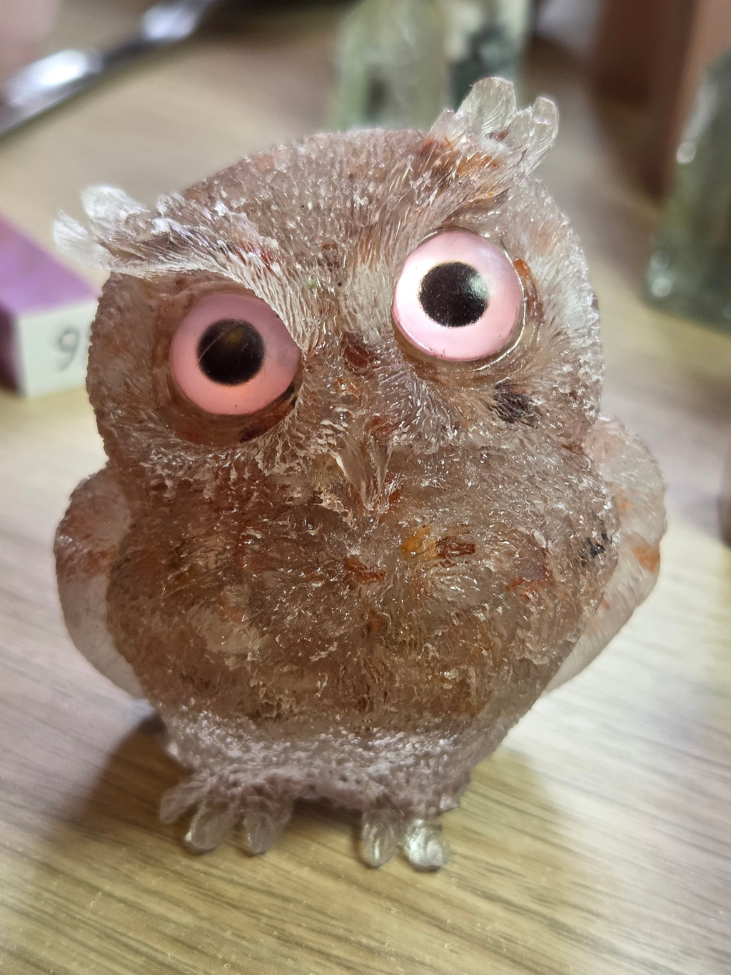Resin owls fire quartz or flourite