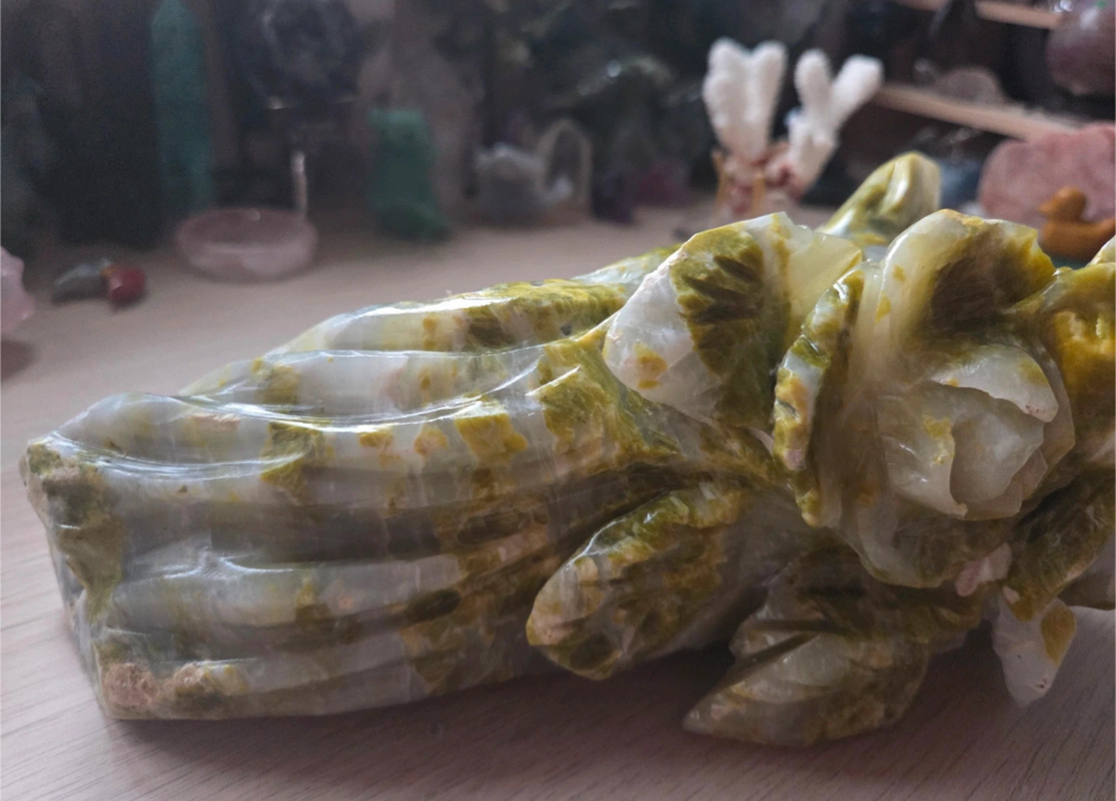 Sale - Green jade flower and tree stump 50% off when checkout